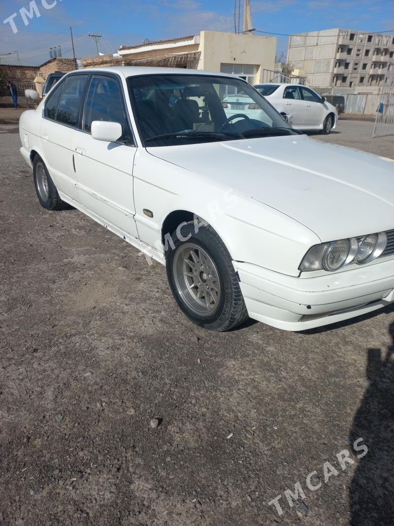 BMW 525 1988 - 45 000 TMT - Türkmenabat - img 4