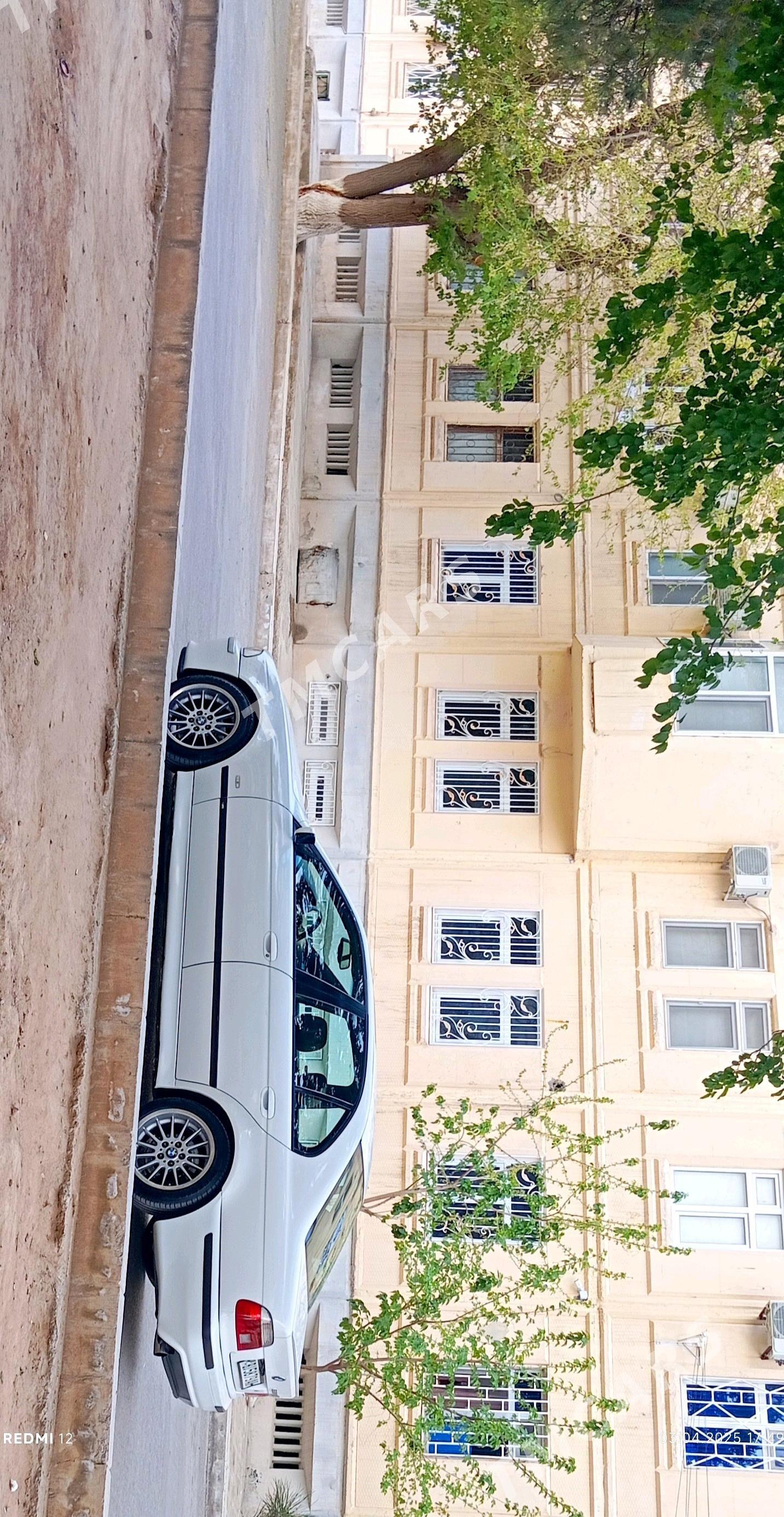 BMW E39 2001 - 150 000 TMT - Aşgabat - img 4