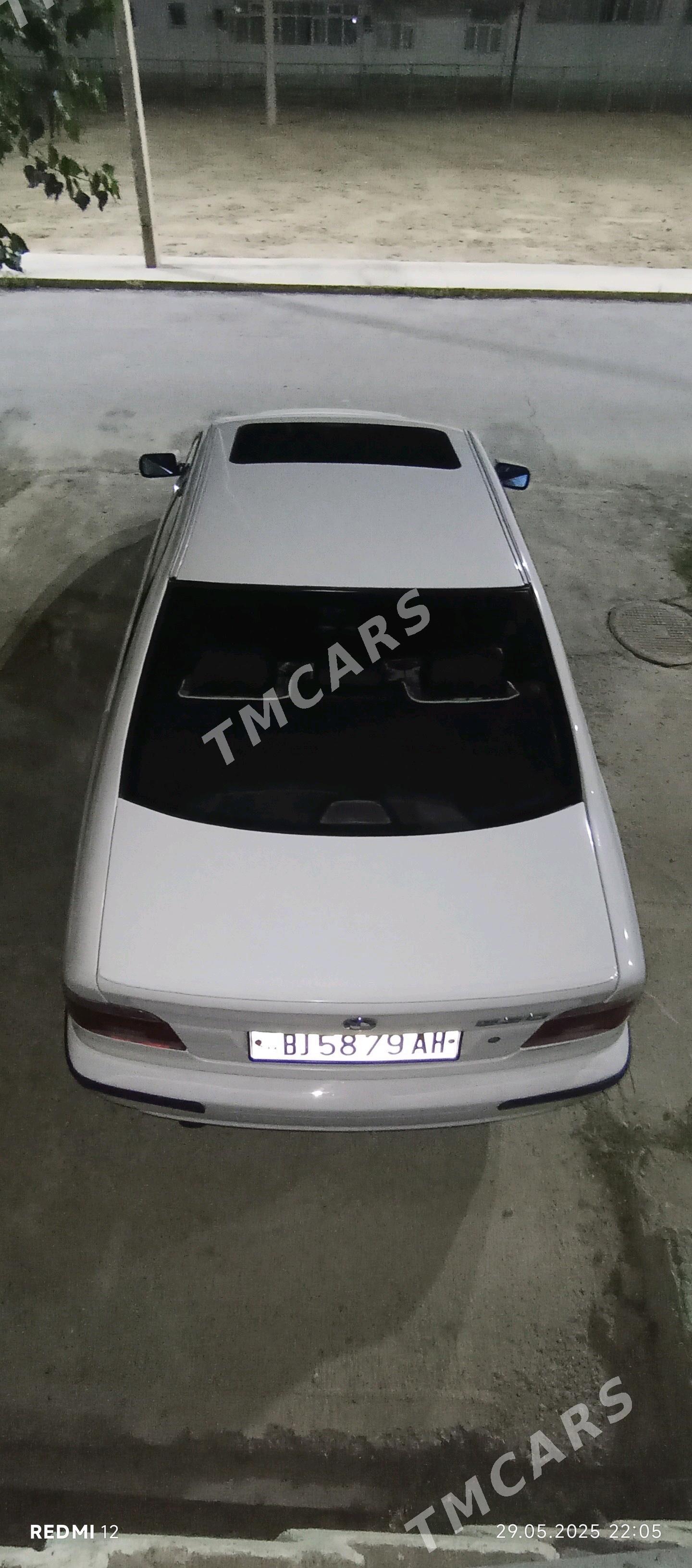 BMW E39 2001 - 150 000 TMT - Aşgabat - img 6