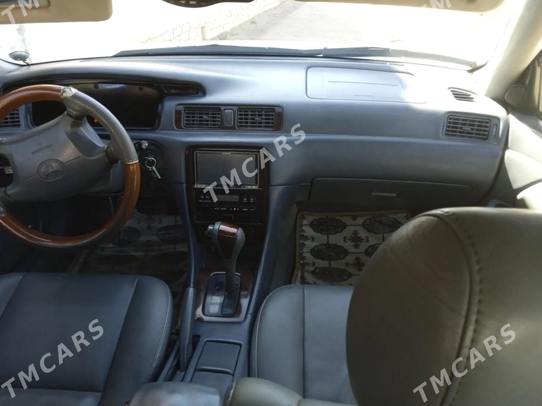 Toyota Camry 2001 - 165 000 TMT - Губадаг - img 3