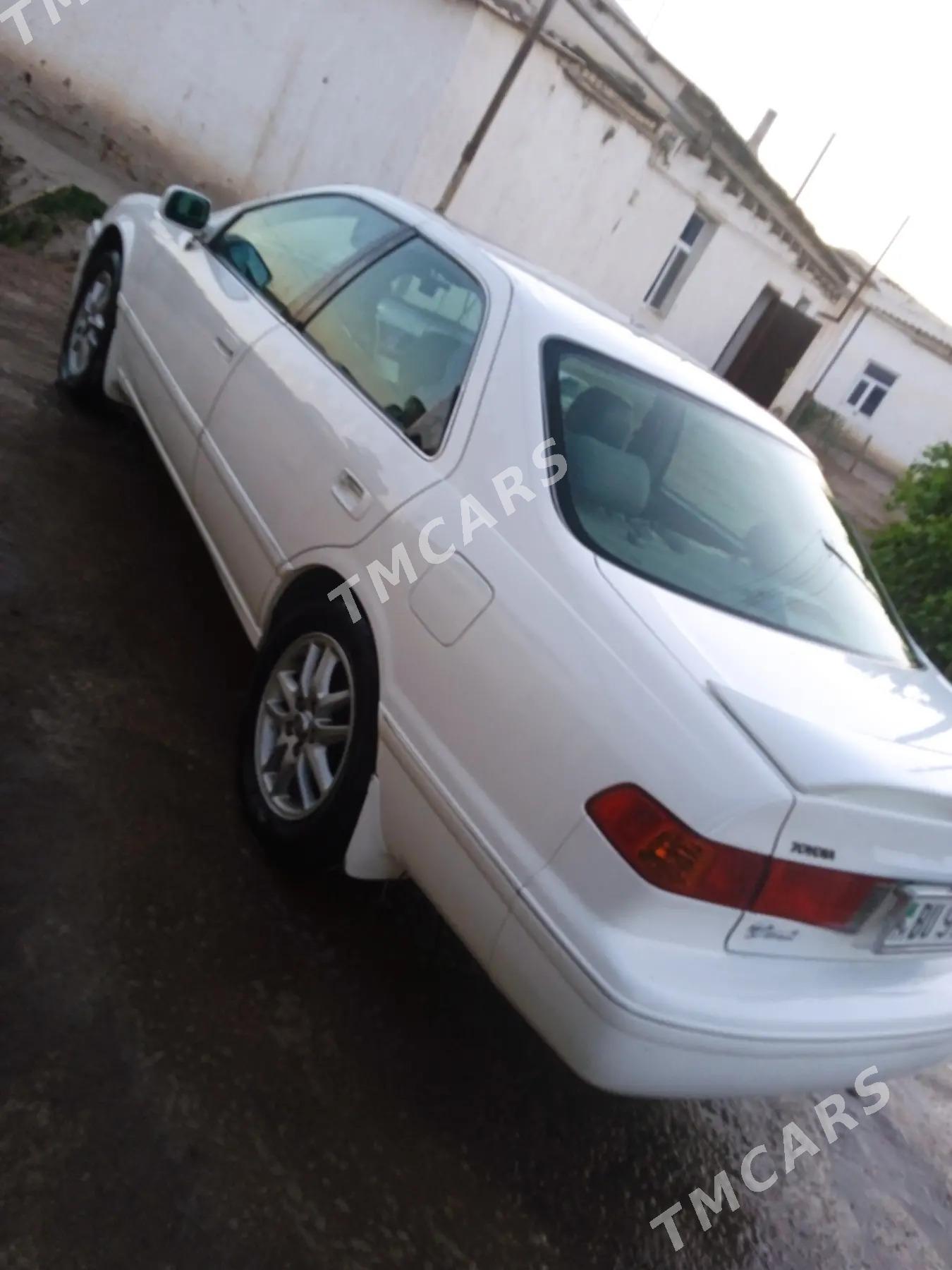 Toyota Camry 2001 - 165 000 TMT - Губадаг - img 4