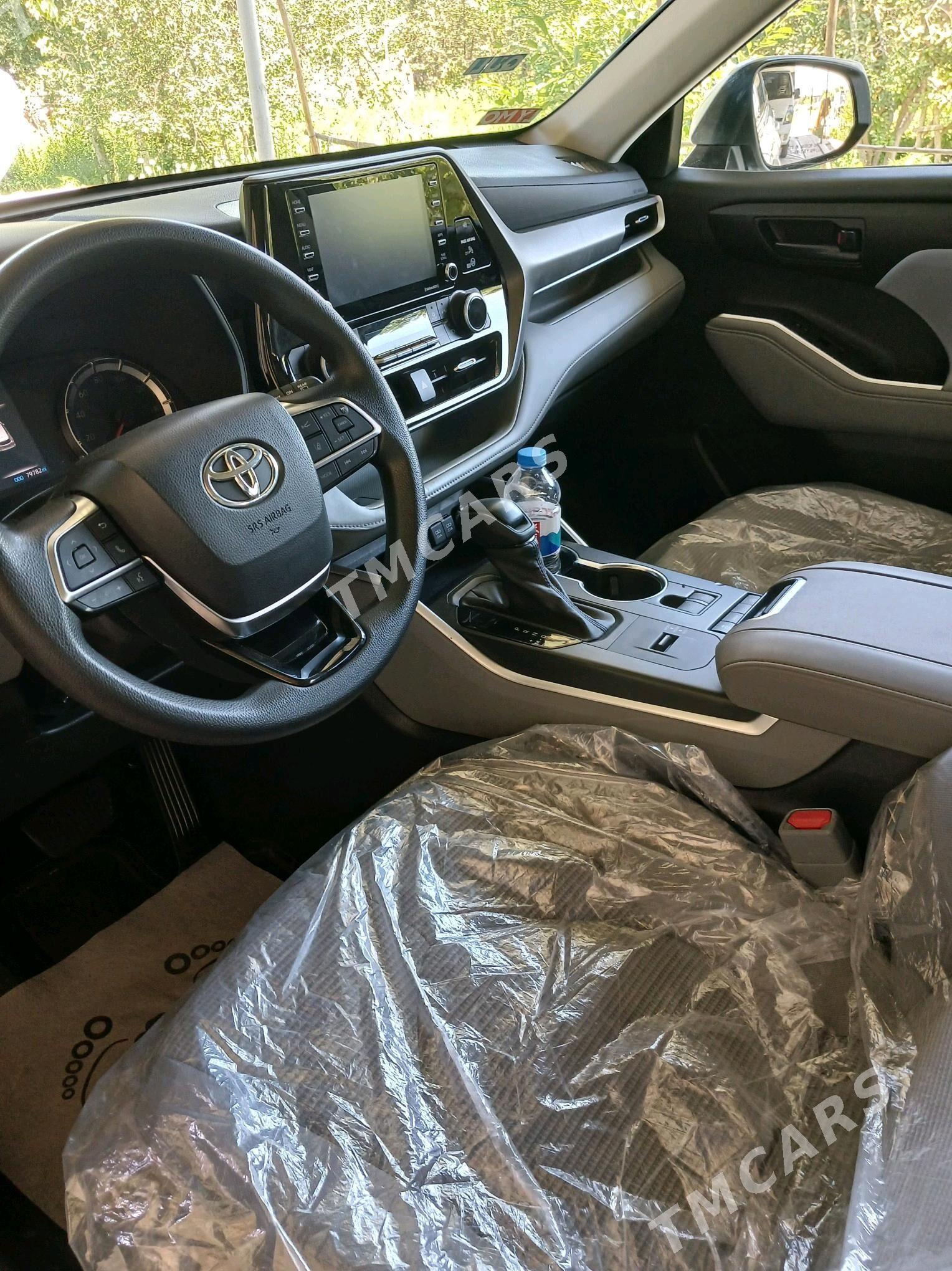 Toyota Highlander 2021 - 550 000 TMT - Köneürgenç - img 8
