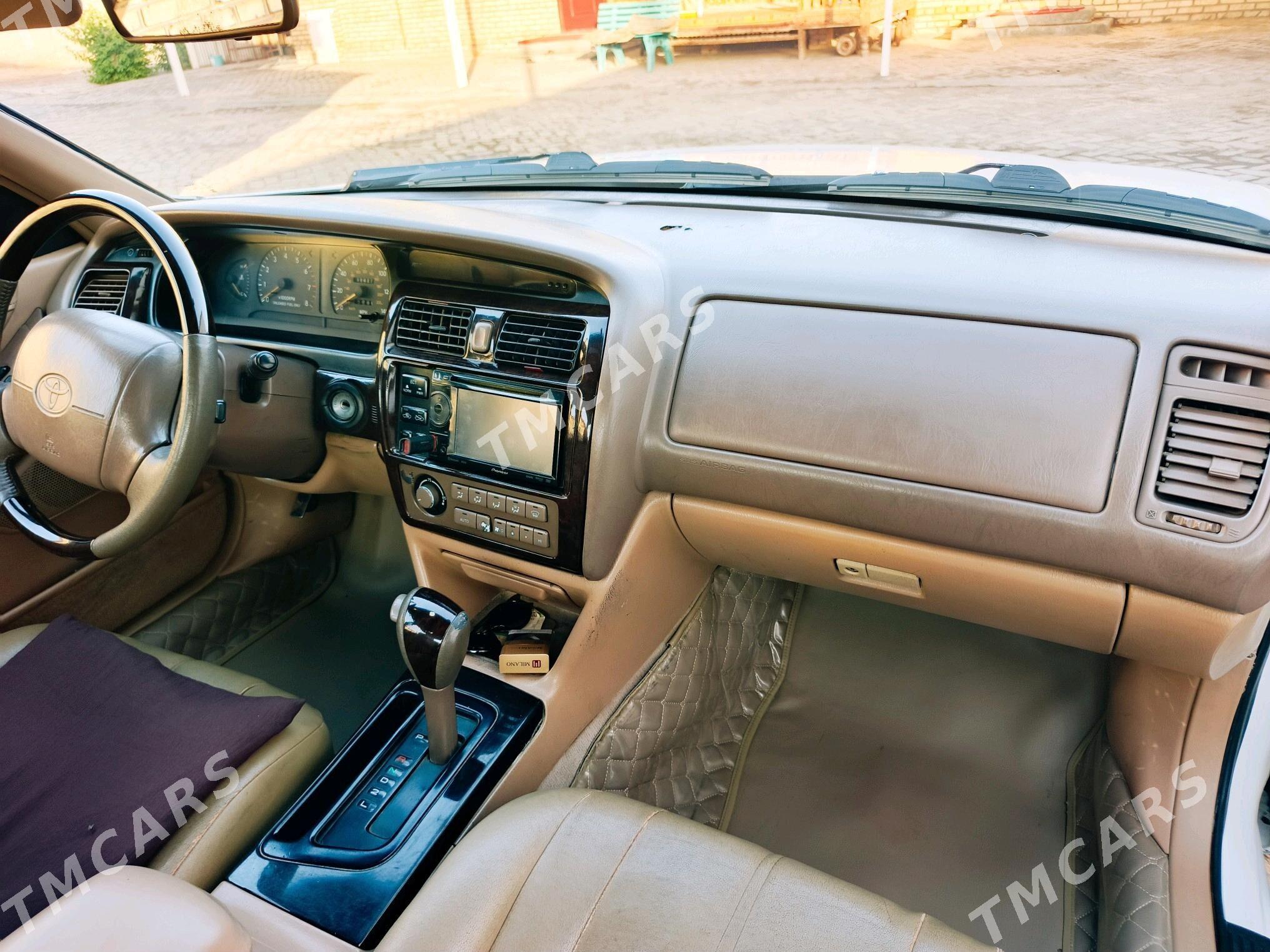 Toyota Avalon 1996 - 120 000 TMT - Türkmengala - img 3