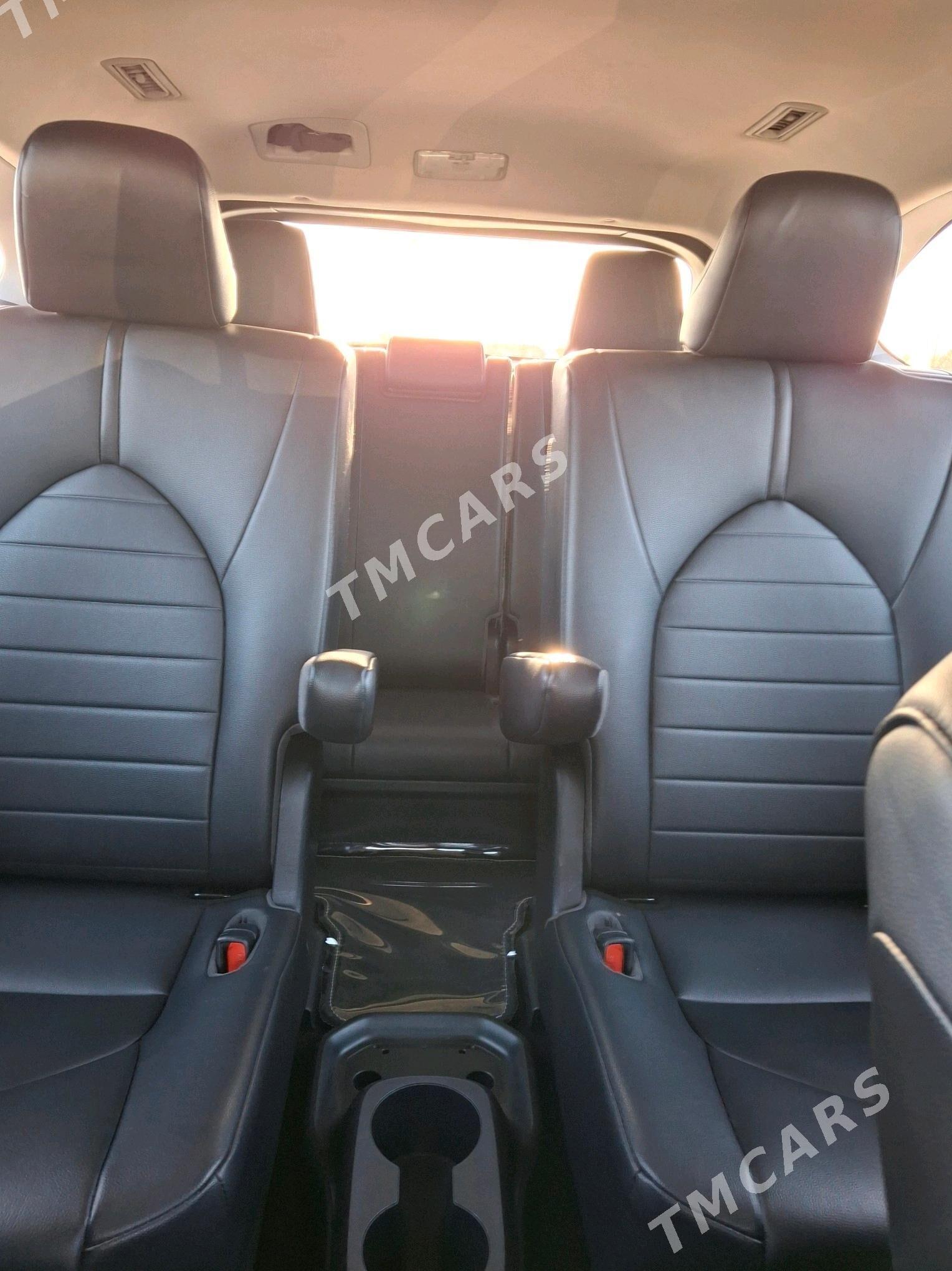Toyota Highlander 2020 - 492 000 TMT - Ашхабад - img 3