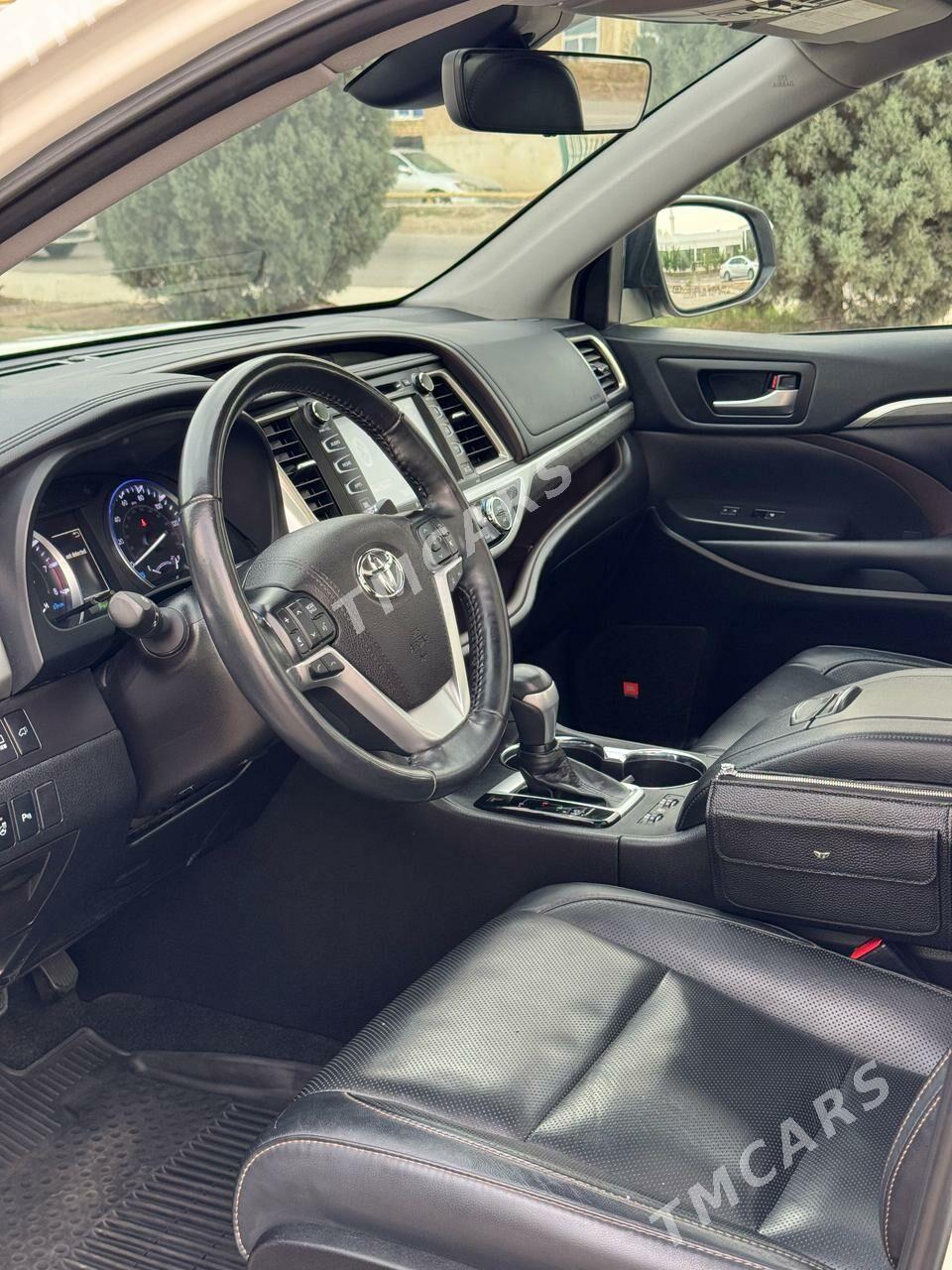 Toyota Highlander 2019 - 480 000 TMT - Мары - img 5