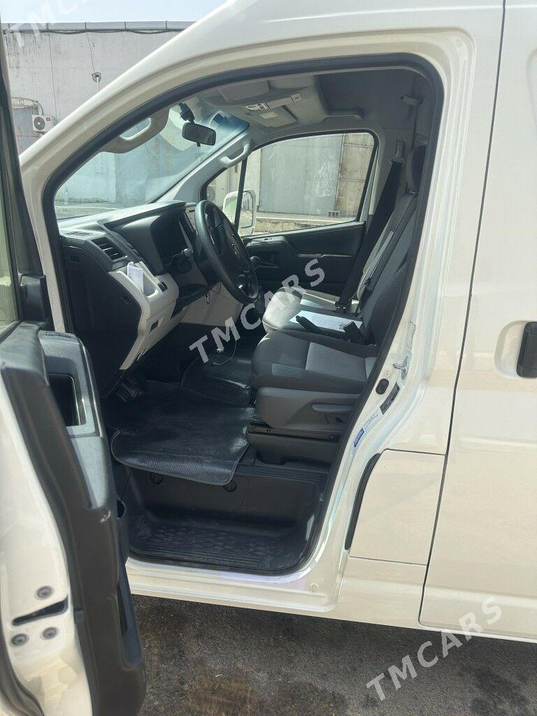 Toyota Hiace 2021 - 500 000 TMT - Бекреве - img 9