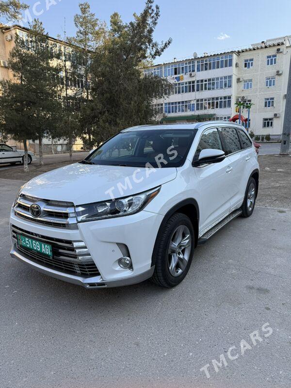 Toyota Highlander 2019 - 535 000 TMT - Мир 2 - img 3