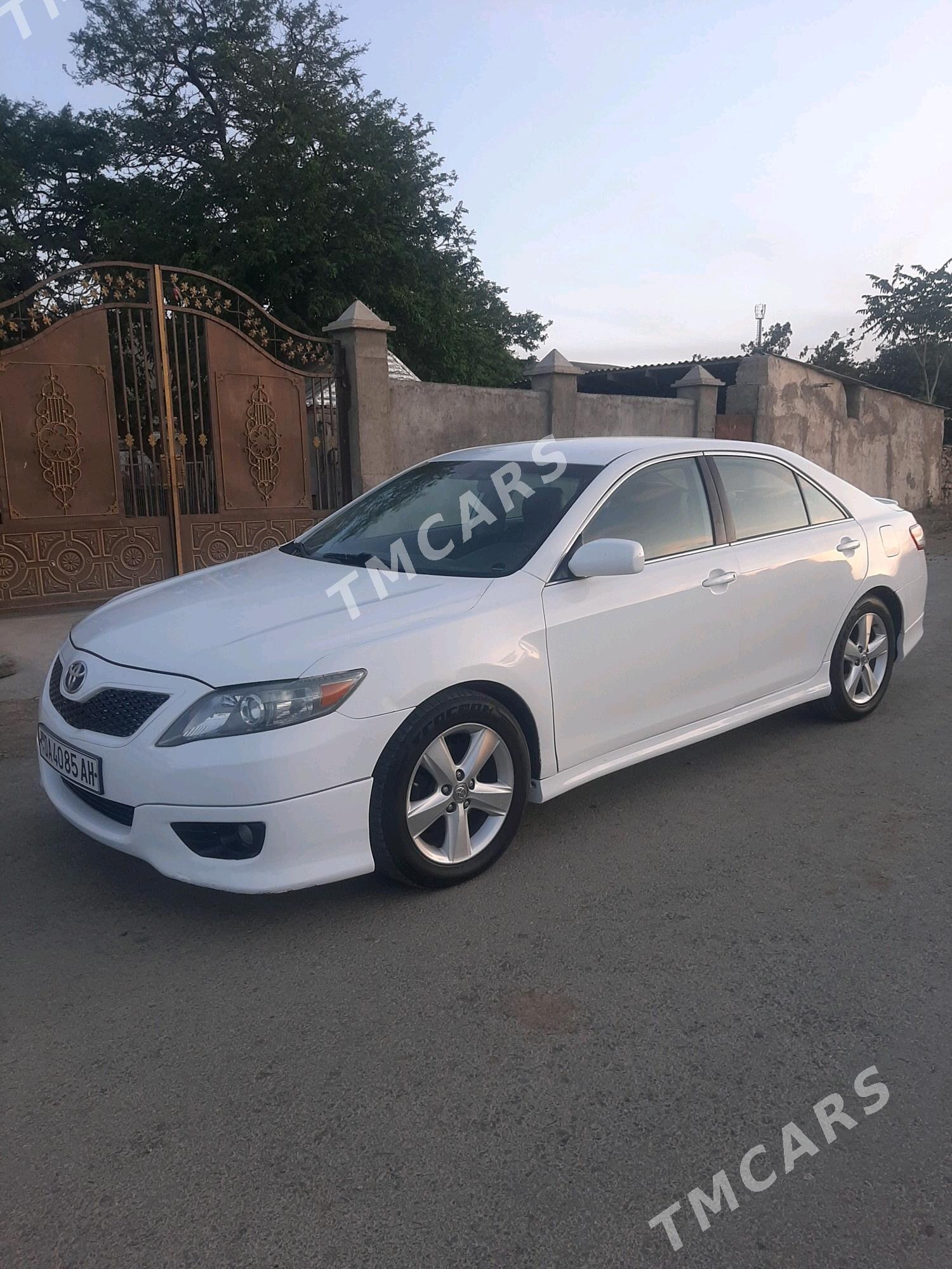 Toyota Camry 2010 - 175 000 TMT - Бахарден - img 9