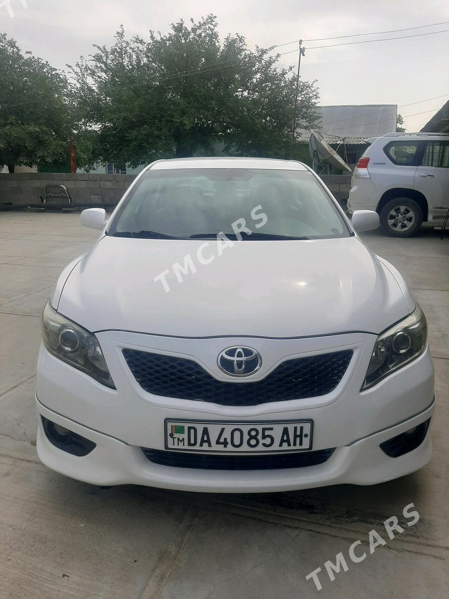 Toyota Camry 2010 - 175 000 TMT - Бахарден - img 8