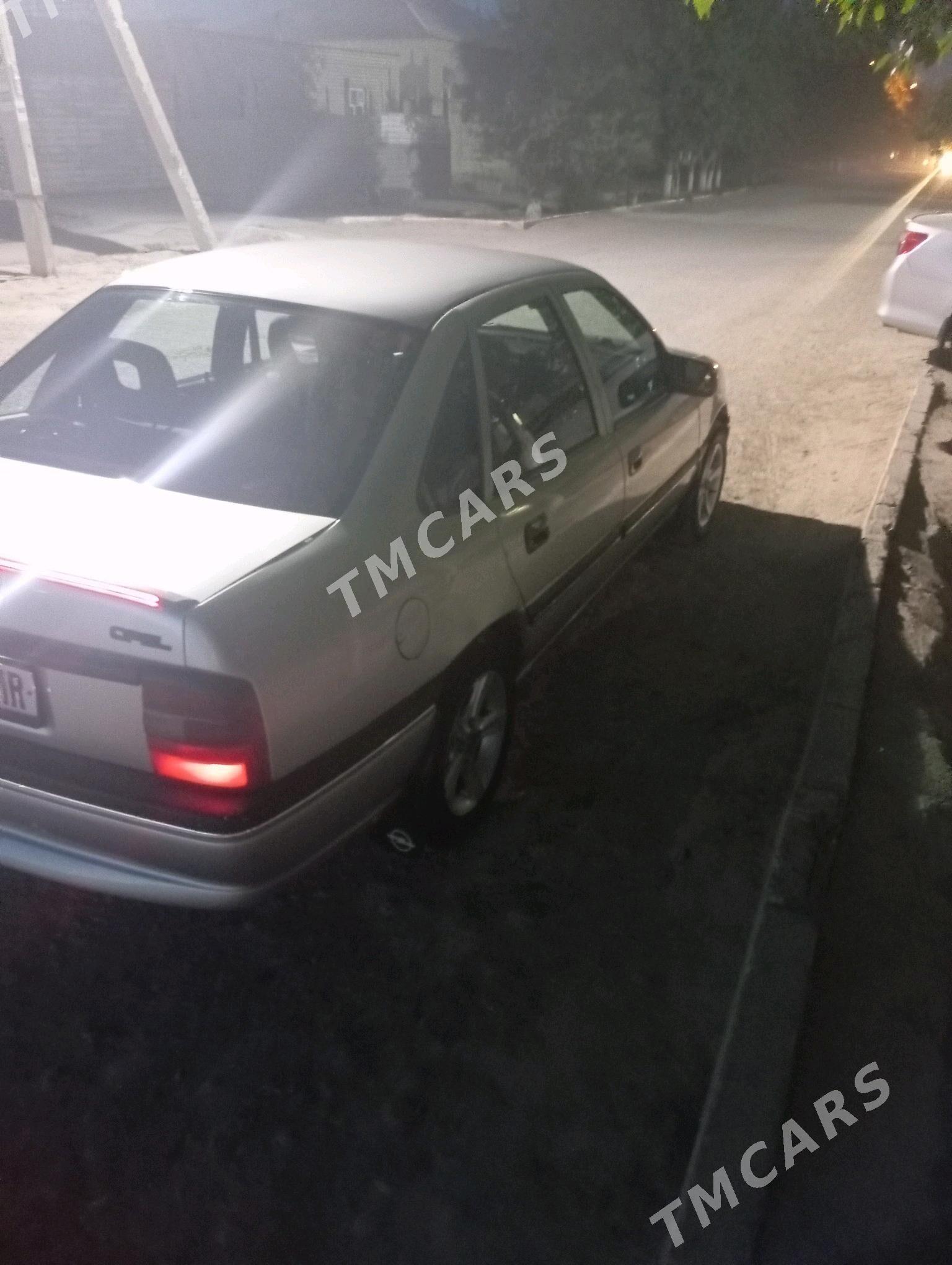 Opel Vectra 1992 - 36 000 TMT - Мары - img 6