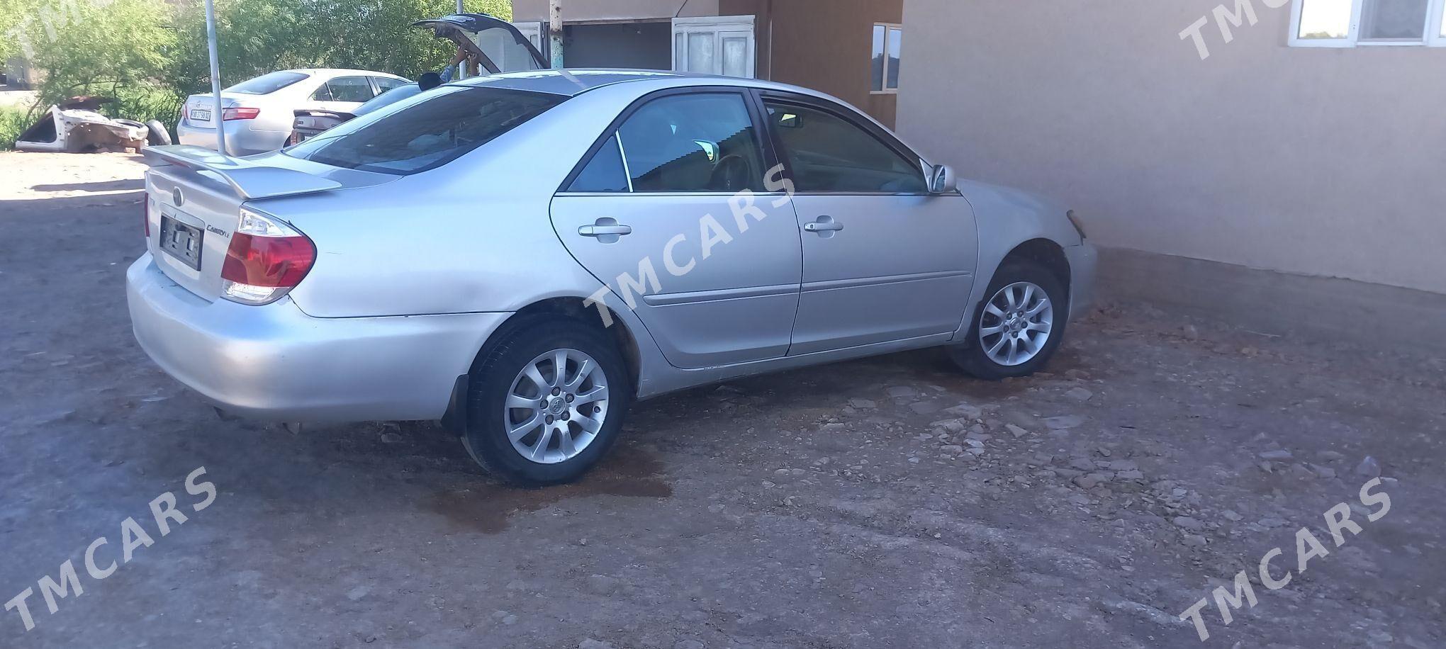 Toyota Camry 2002 - 120 000 TMT - Köneürgenç - img 3