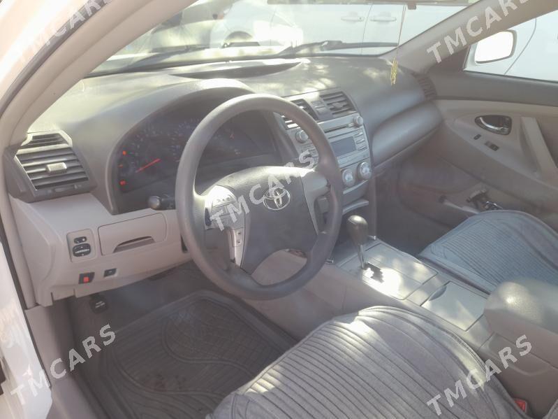 Toyota Camry 2010 - 190 000 TMT - Halaç - img 5