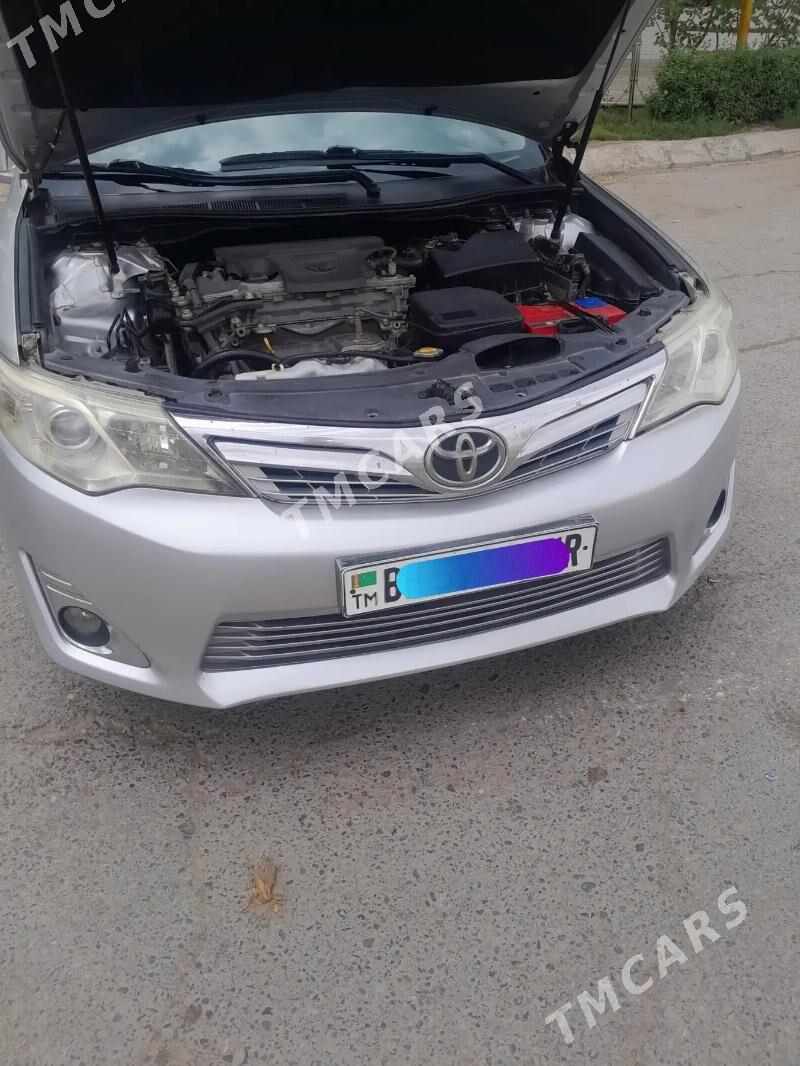 Toyota Camry 2013 - 190 000 TMT - Baýramaly - img 5