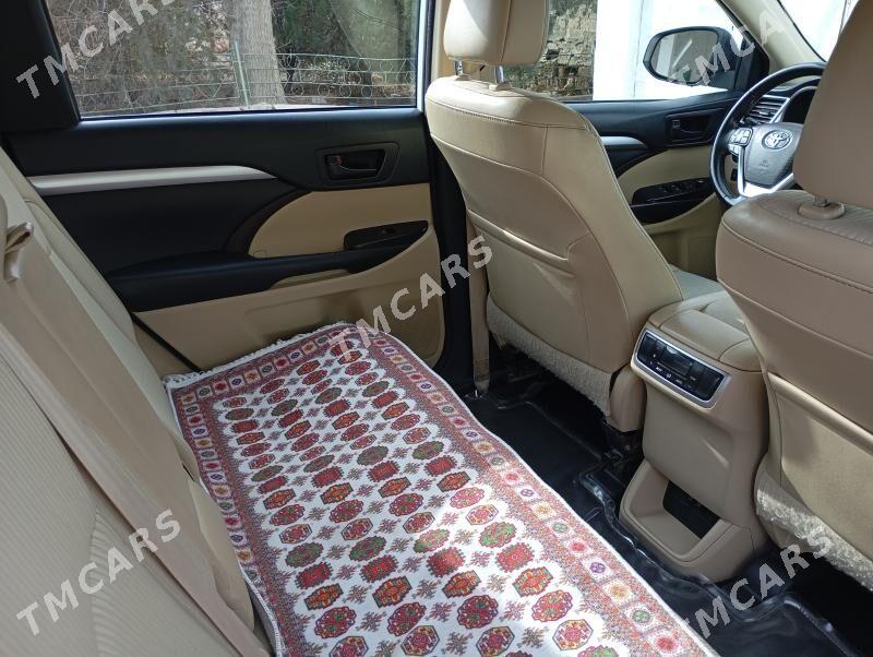 Toyota Highlander 2017 - 390 000 TMT - Гызыларбат - img 3