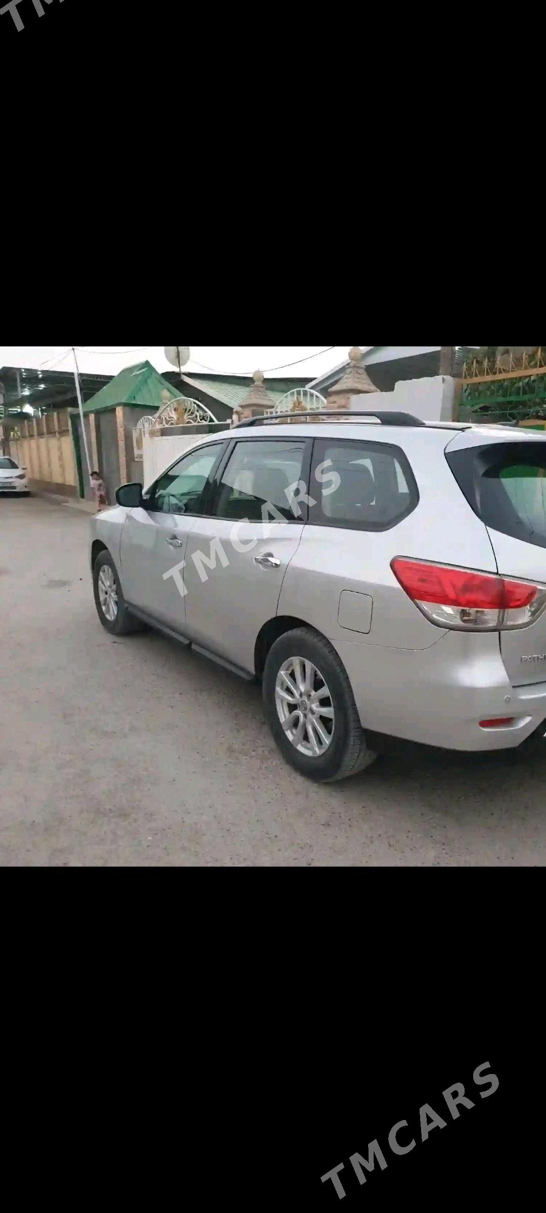 Nissan Pathfinder 2013 - 200 000 TMT - Aşgabat - img 2