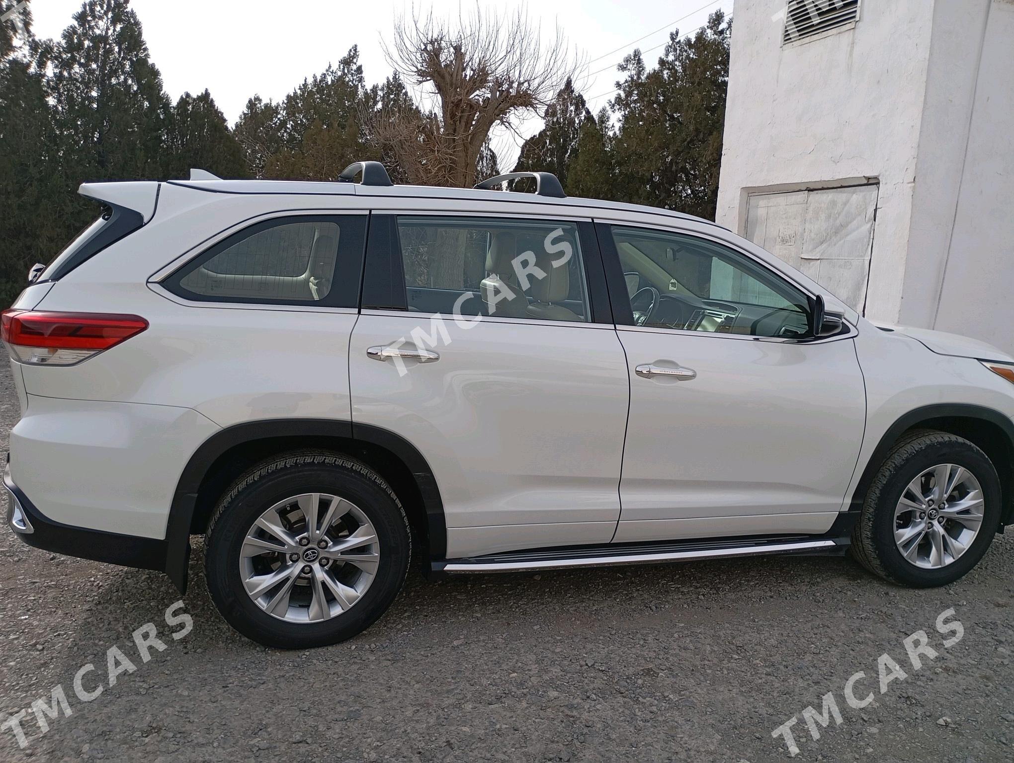 Toyota Highlander 2017 - 390 000 TMT - Гызыларбат - img 9