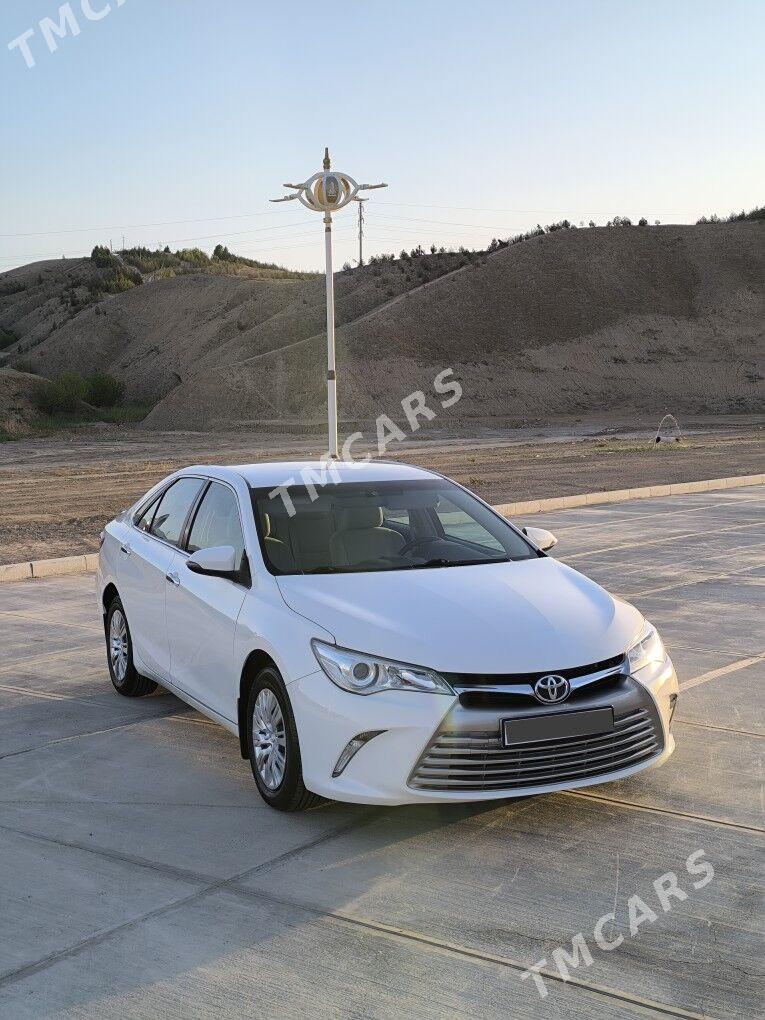 Toyota Camry 2017 - 260 000 TMT - Ашхабад - img 2