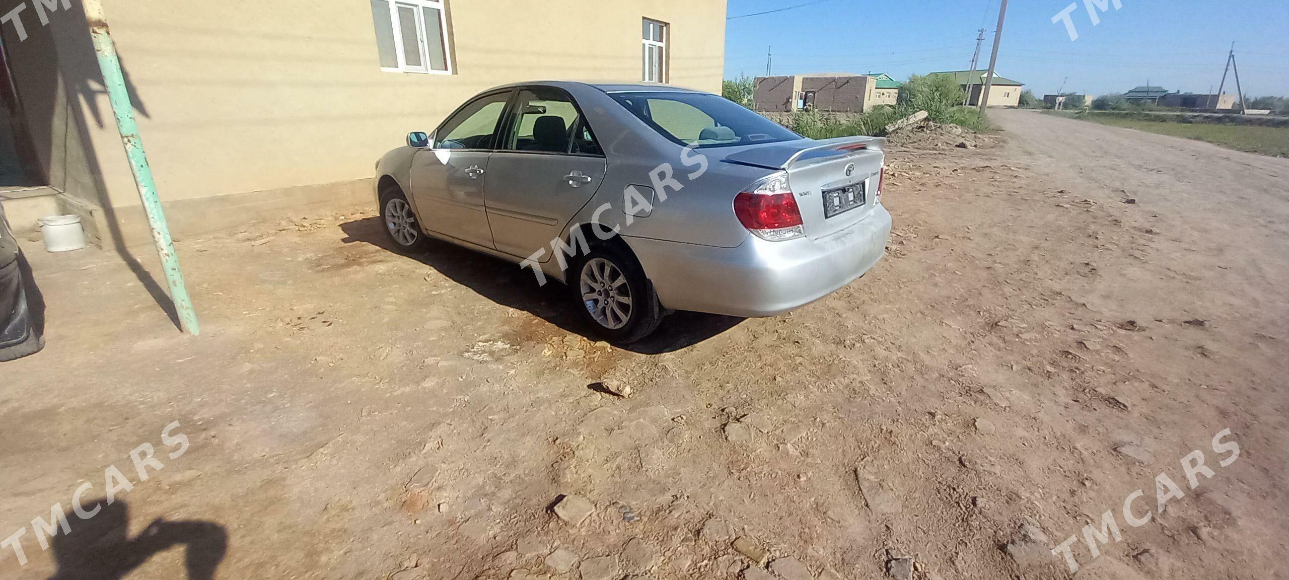 Toyota Camry 2002 - 120 000 TMT - Köneürgenç - img 5