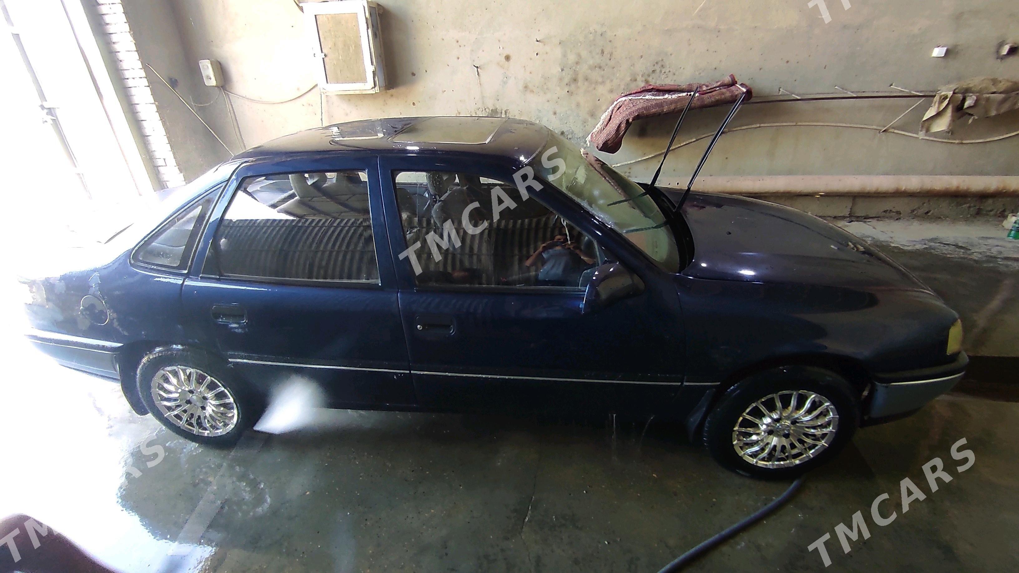 Opel Vectra 1990 - 32 000 TMT - Sakarçäge - img 6