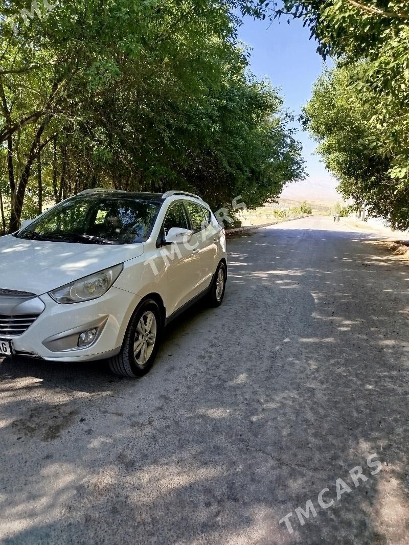 Hyundai Tucson 2011 - 170 000 TMT - Aşgabat - img 4
