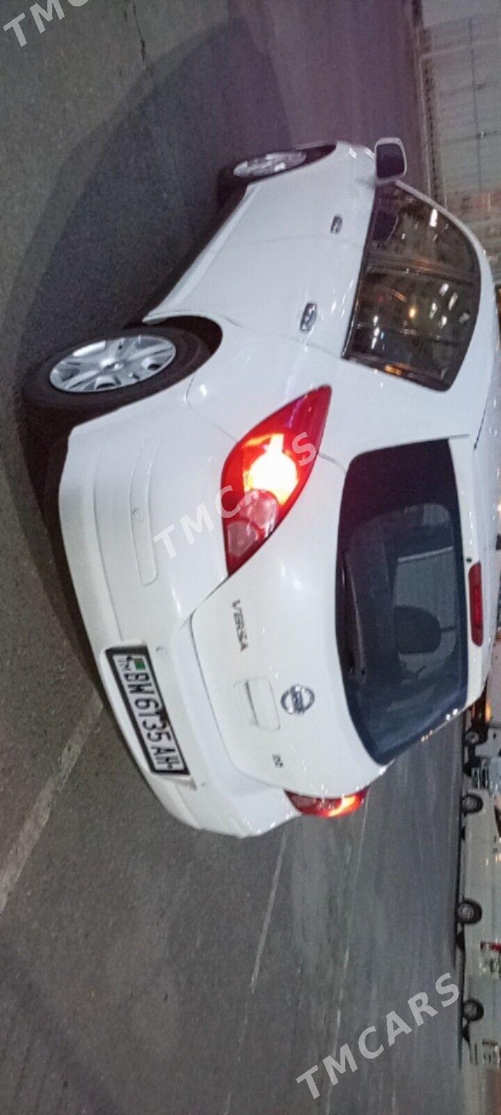 Nissan Versa 2011 - 125 000 TMT - Änew - img 3