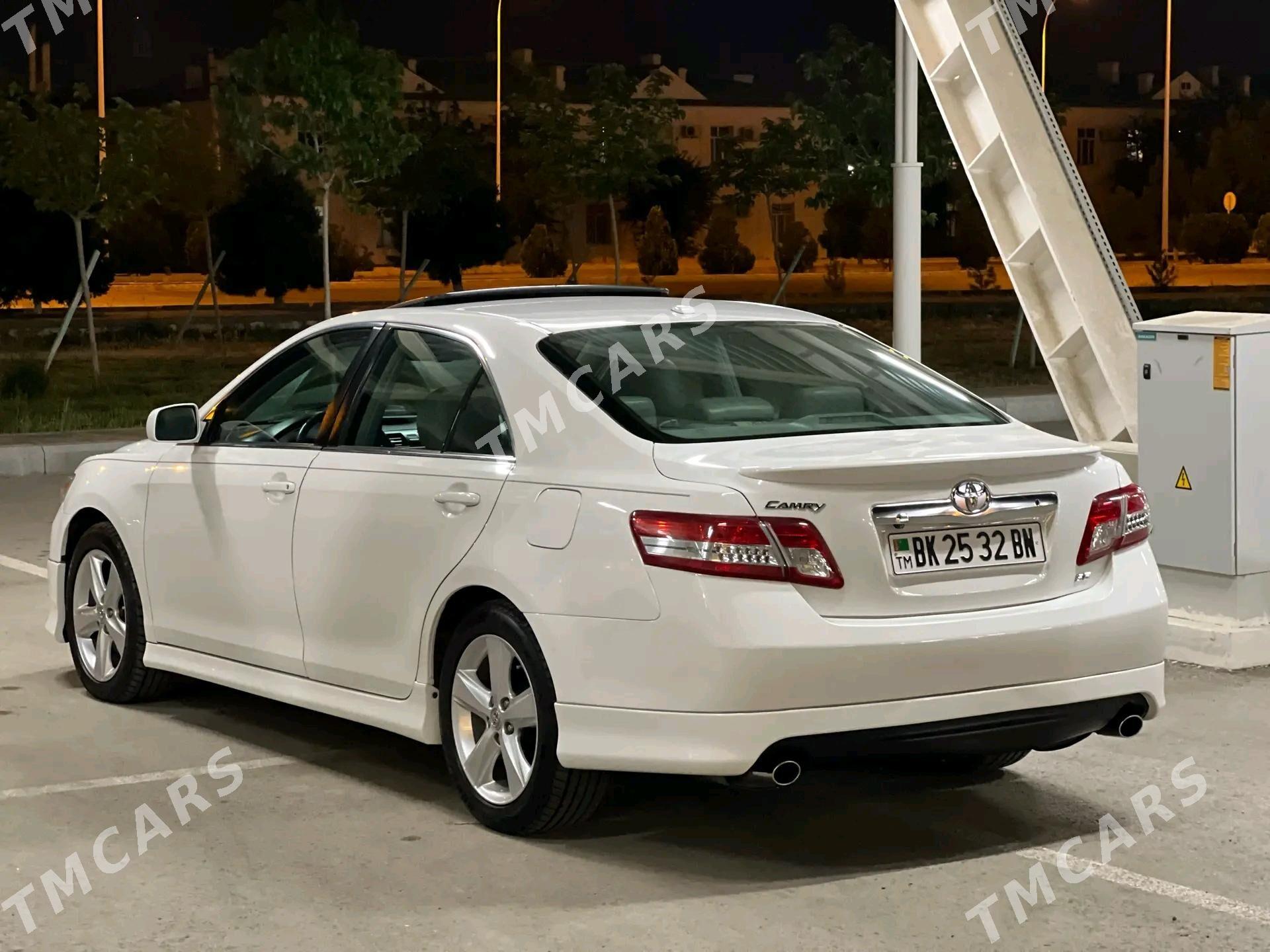 Toyota Camry 2010 - 227 000 TMT - Балканабат - img 5