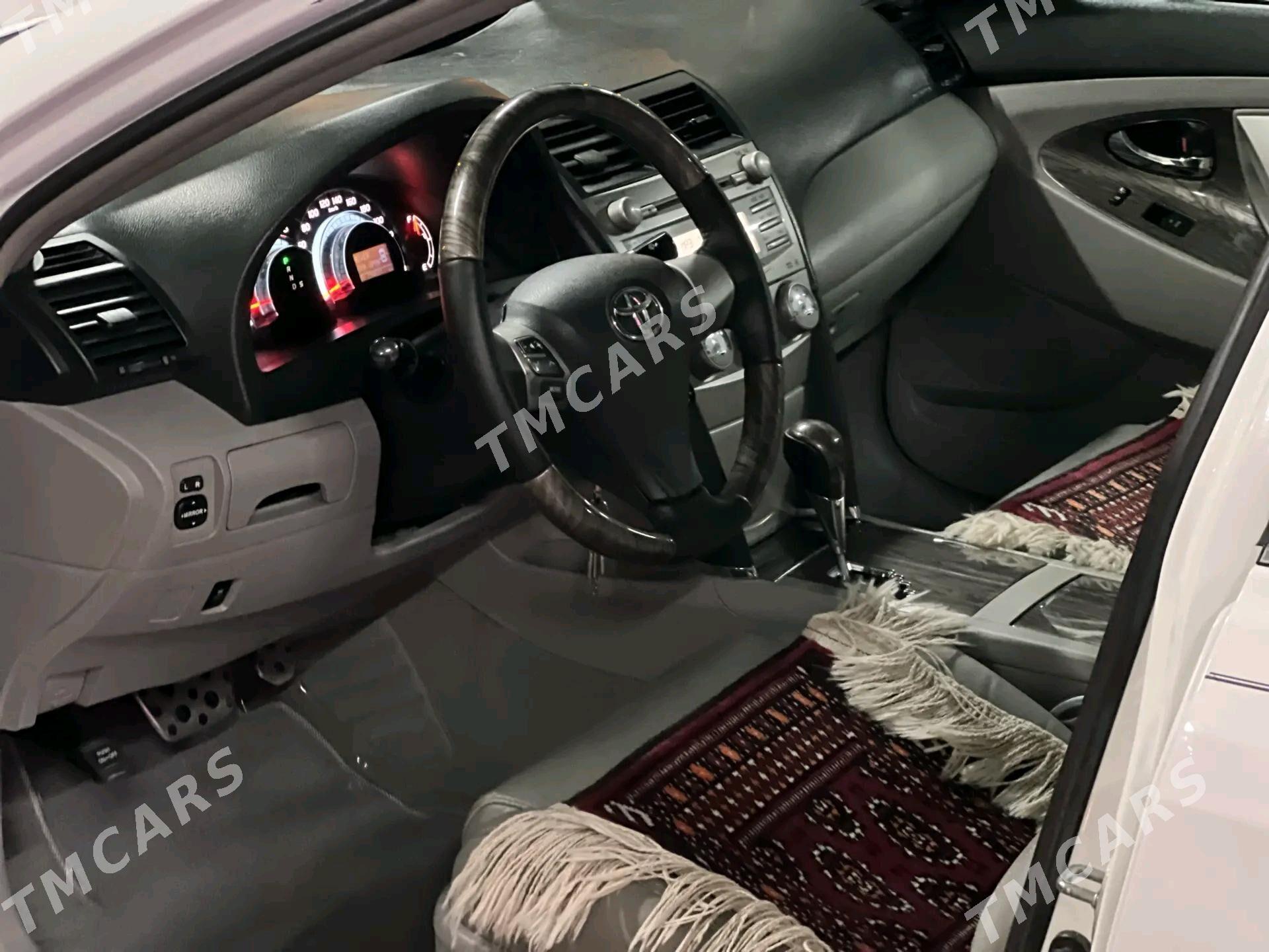 Toyota Camry 2010 - 227 000 TMT - Балканабат - img 8