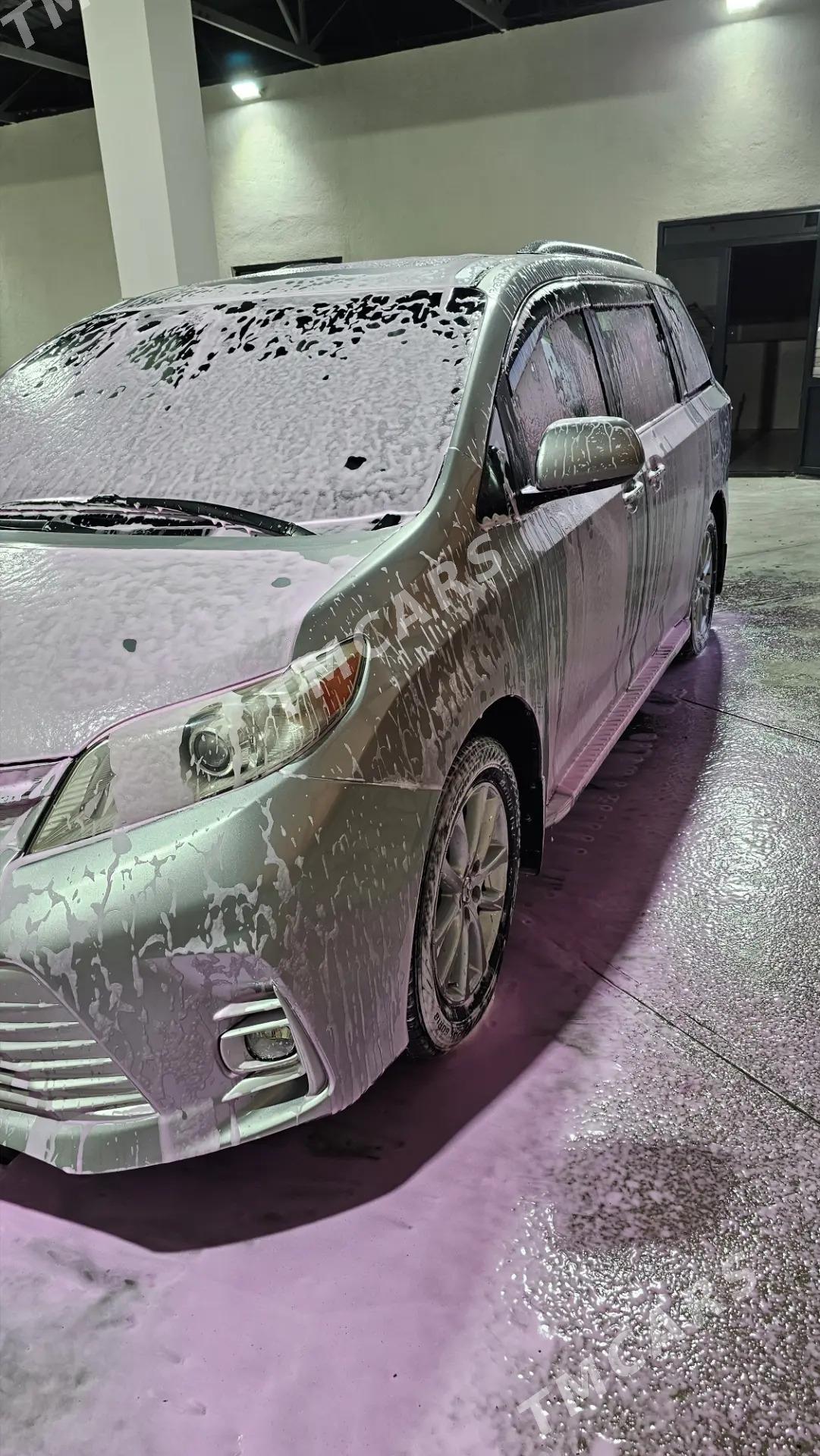 Toyota Sienna 2017 - 360 000 TMT - Туркменабат - img 5