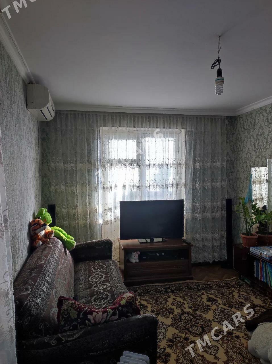 Atabaeva köçe 4 etaj 1 kom  - Мары - img 2