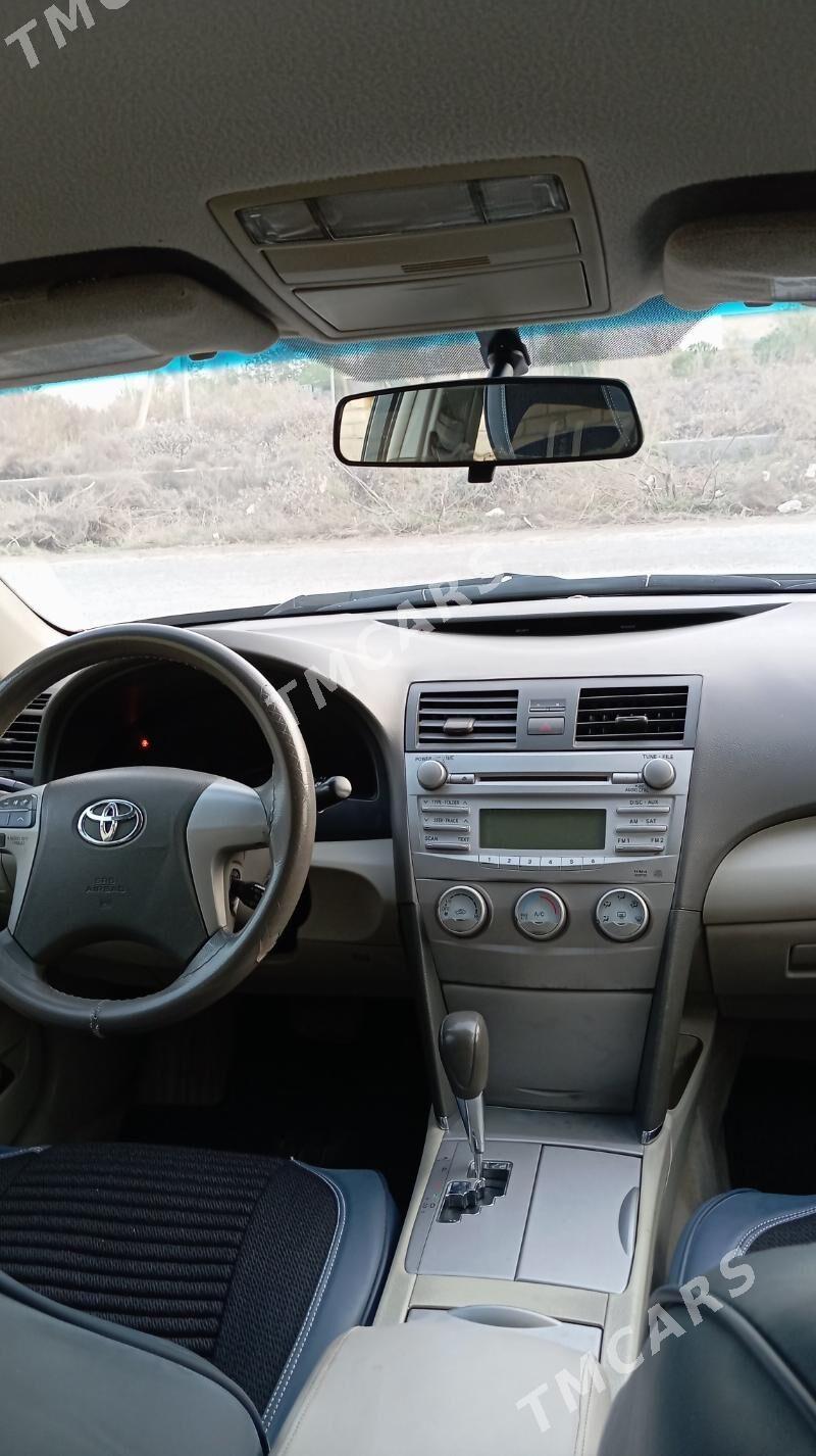 Toyota Camry 2010 - 190 000 TMT - Türkmenabat - img 3