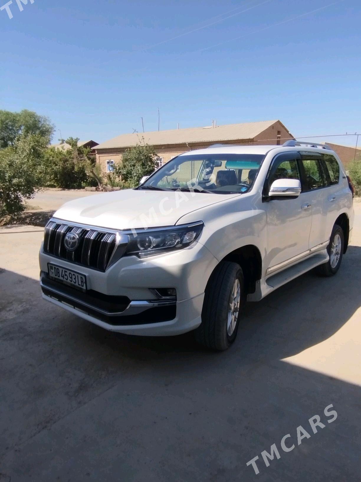 Toyota Land Cruiser Prado 2009 - 420 000 TMT - Kerki - img 2