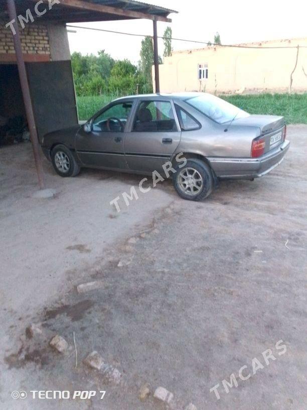 Opel Vectra 1989 - 20 000 TMT - Акдепе - img 4
