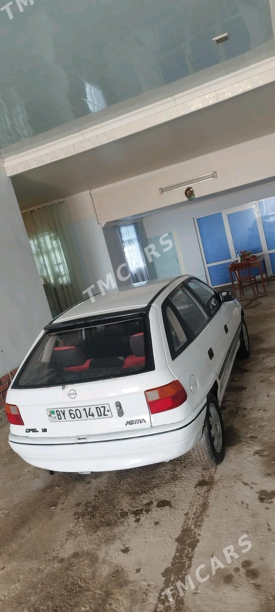 Opel Astra 1992 - 34 000 TMT - Türkmenbaşy etr. - img 2