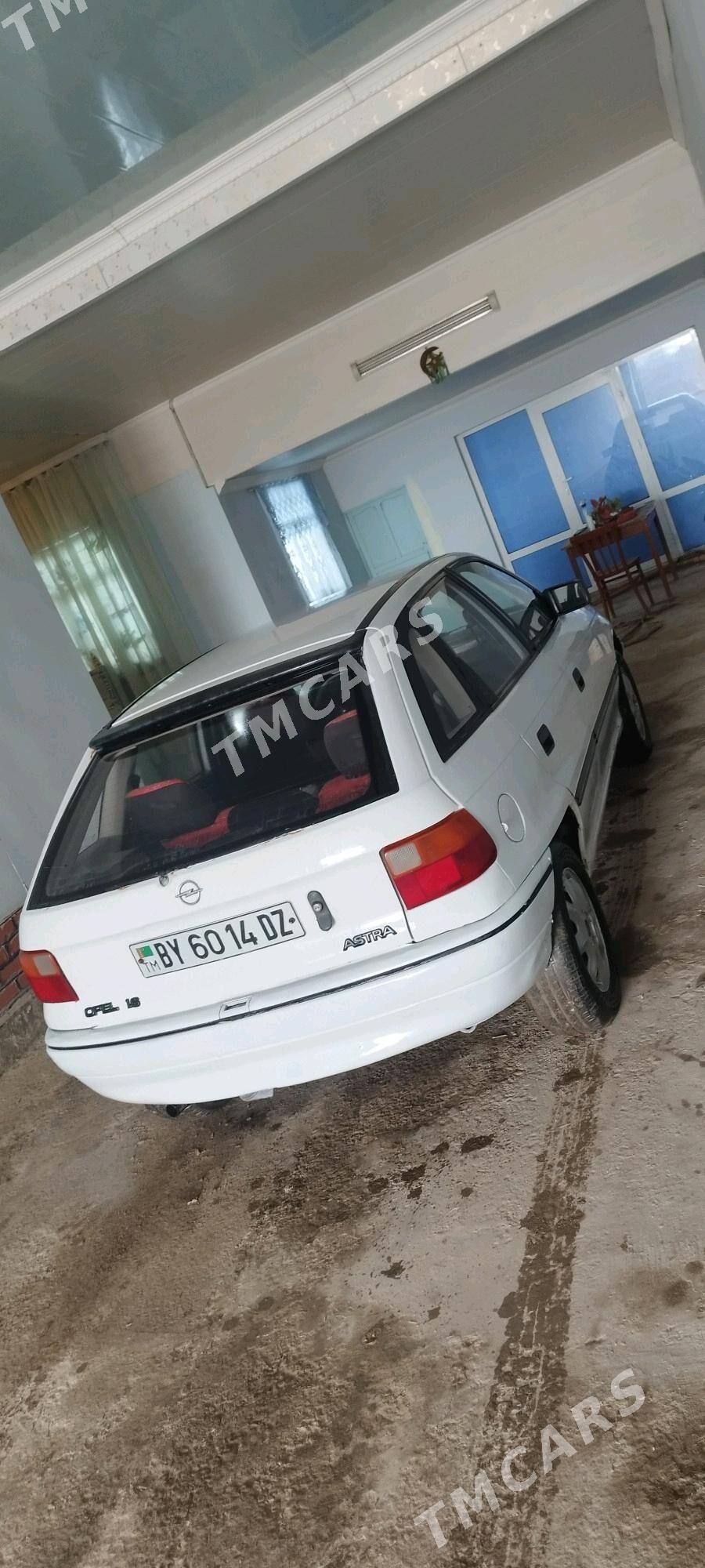 Opel Astra 1992 - 34 000 TMT - Türkmenbaşy etr. - img 4