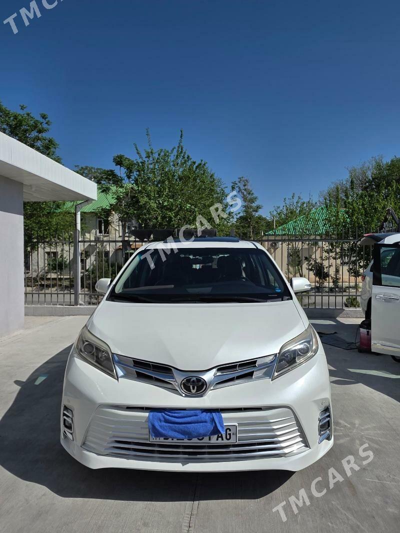 Toyota Sienna 2017 - 400 000 TMT - Aşgabat - img 2