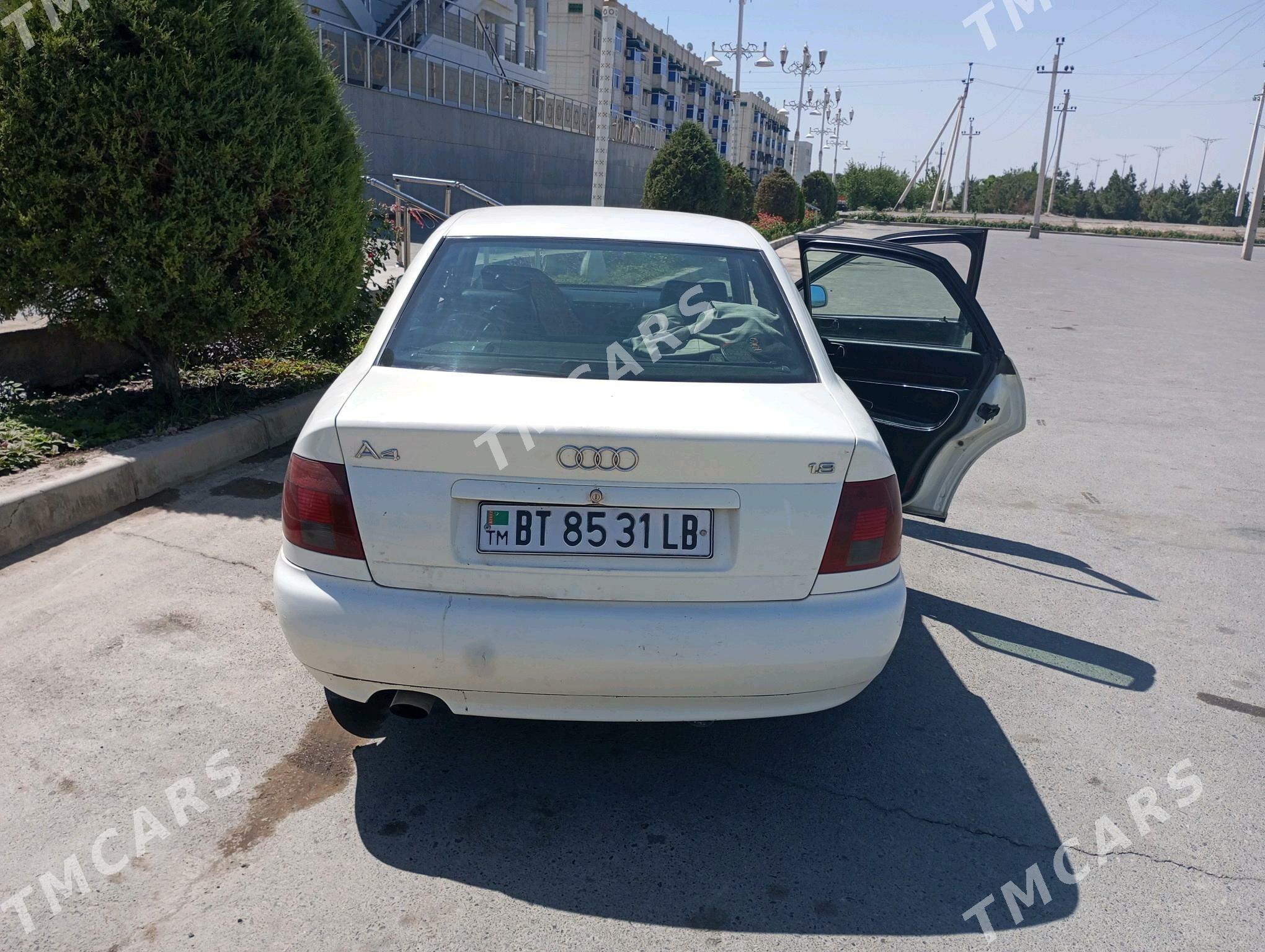 Audi A4 1999 - 35 000 TMT - Чарджоу - img 2