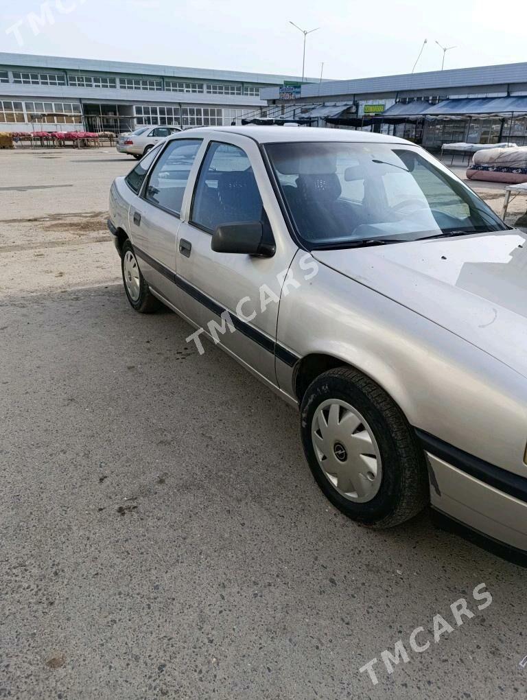 Opel Vectra 1990 - 30 000 TMT - Болдумсаз - img 2