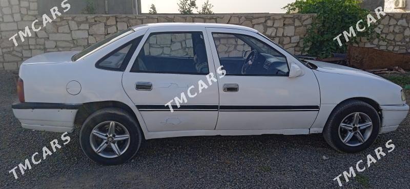 Opel Vectra 1992 - 21 000 TMT - Туркменбаши - img 4