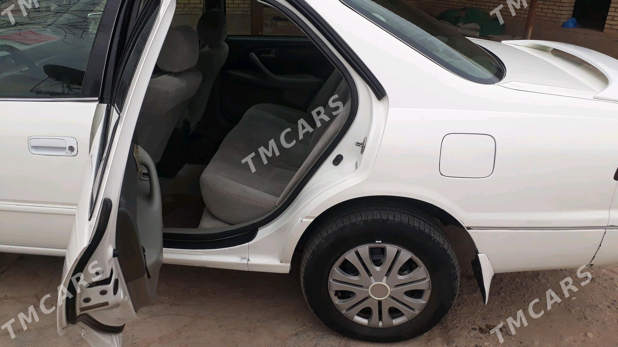Toyota Camry 1999 - 115 000 TMT - Sarahs - img 3