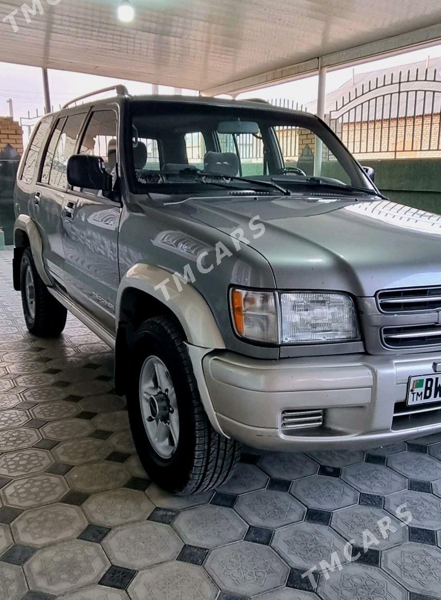 Isuzu Trooper 2001 - 120 000 TMT - Сакарчага - img 2