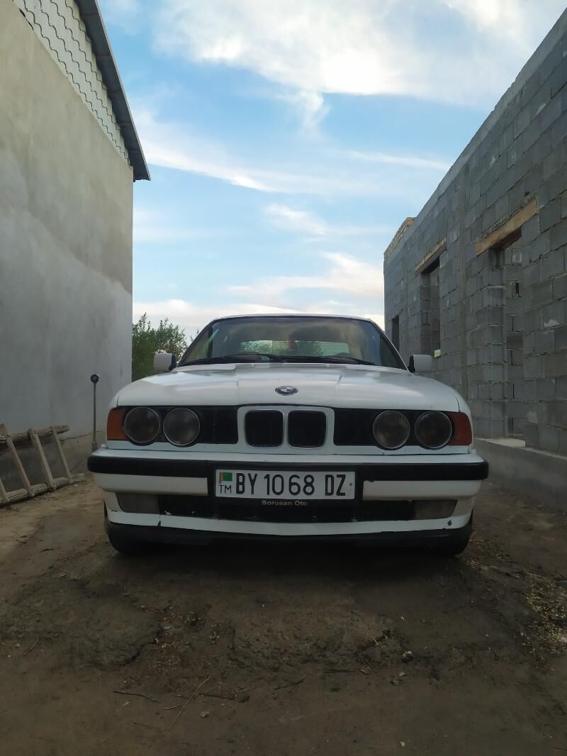 BMW 520 1990 - 39 000 TMT - Köneürgenç - img 4