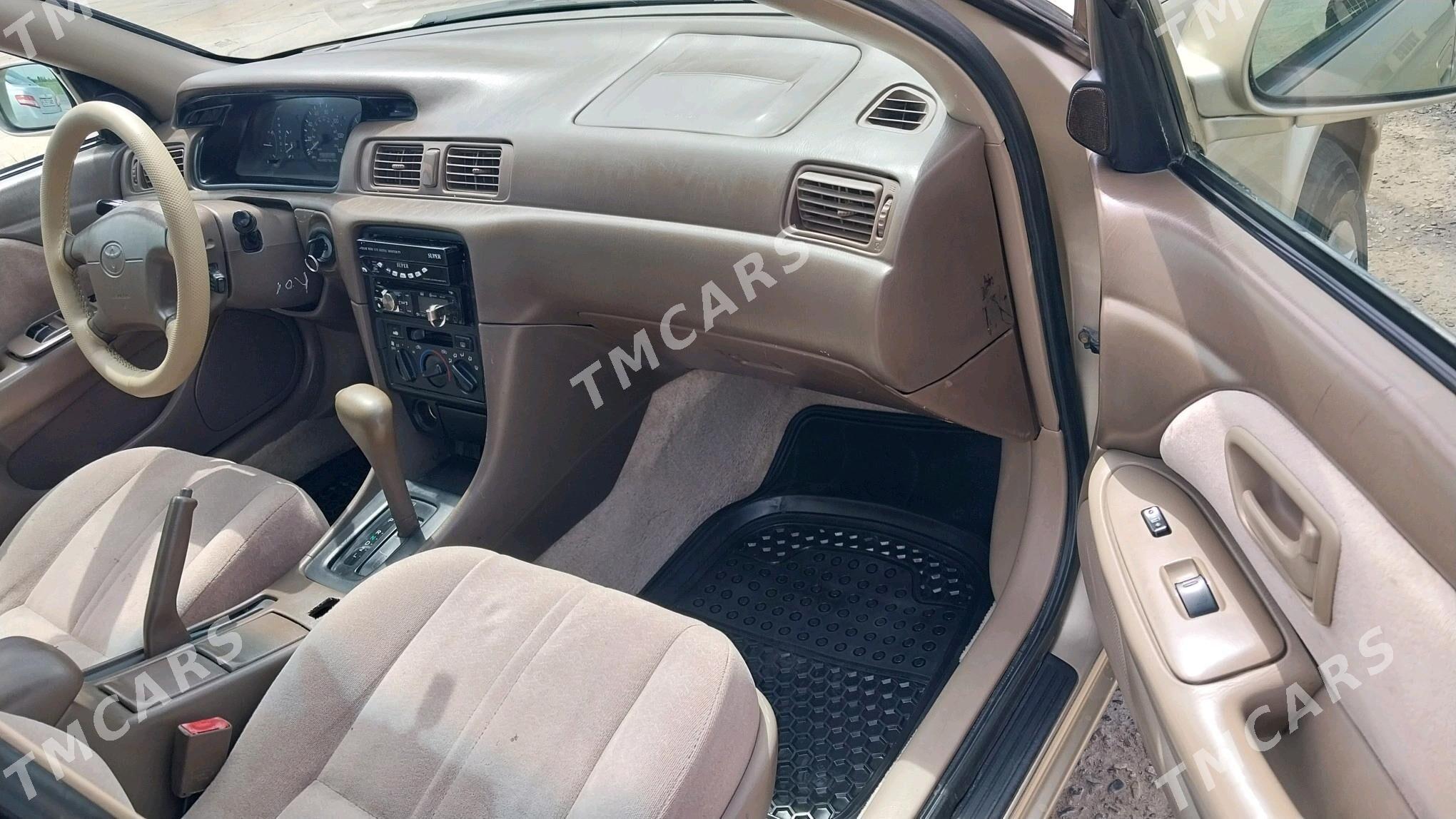 Toyota Camry 1998 - 130 000 TMT - Türkmenabat - img 4