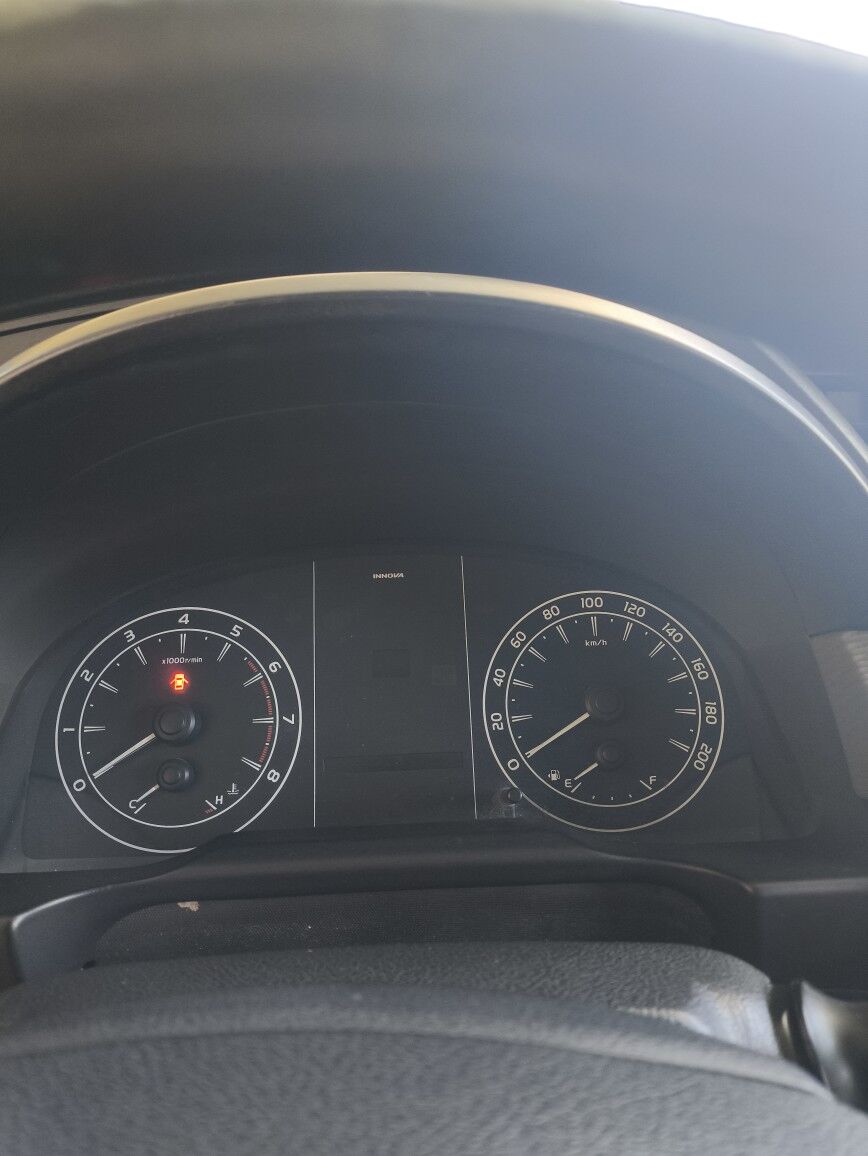 Toyota Innova 2020 - 230 000 TMT - Байрамали - img 2