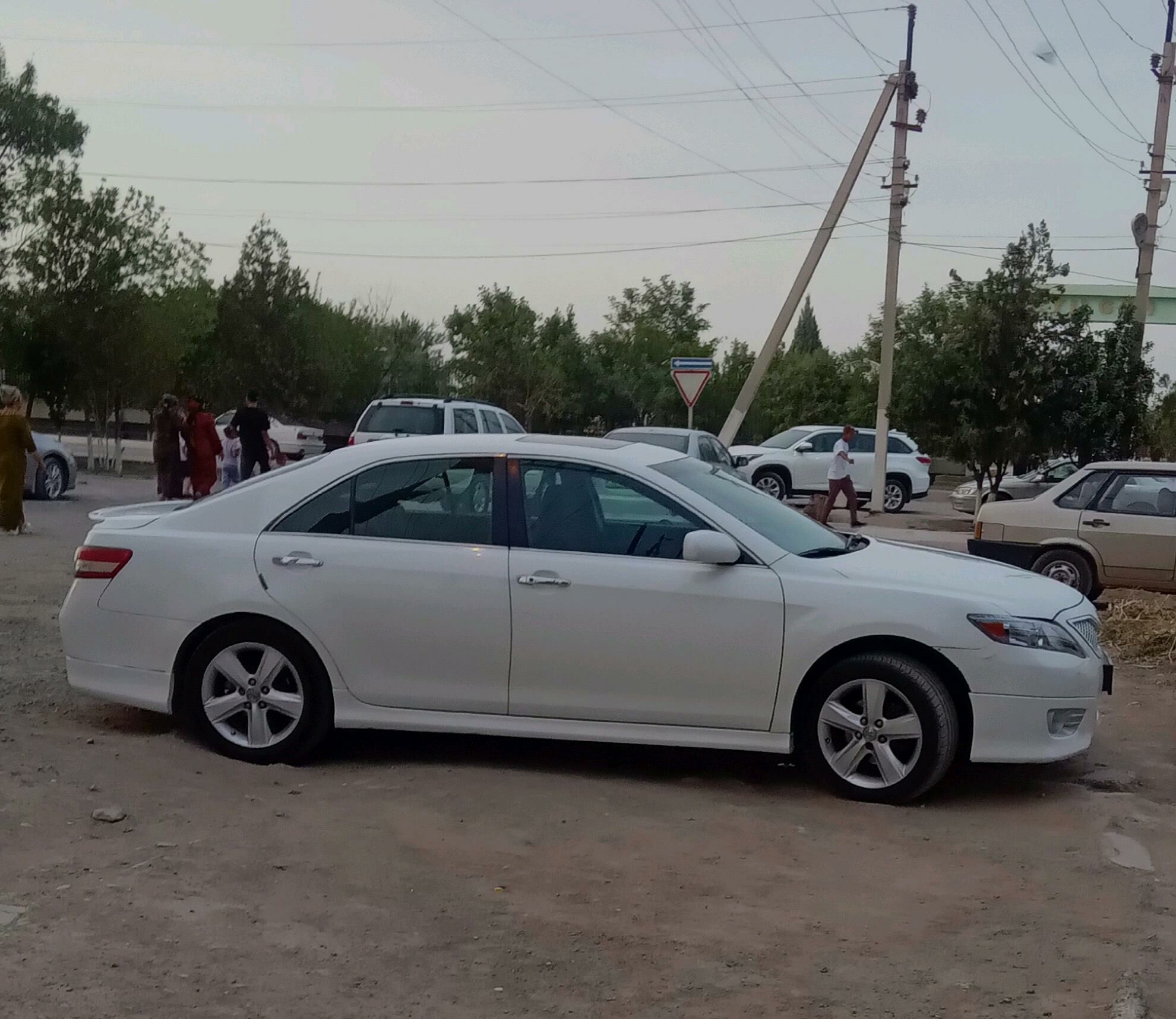 Toyota Camry 2011 - 250 000 TMT - Теджен - img 6