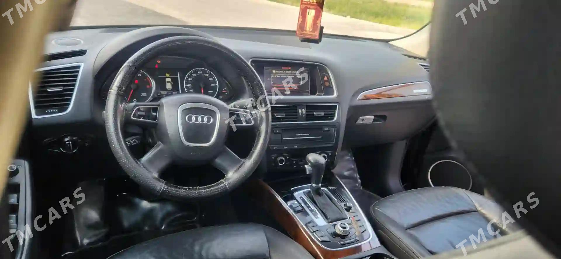 Audi Q5 2010 - 200 000 TMT - Мары - img 4
