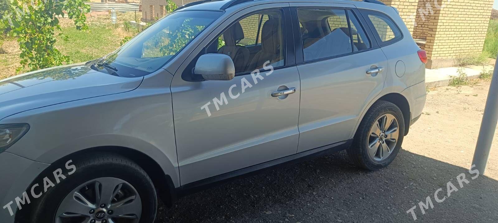Hyundai Santa Fe 2012 - 170 000 TMT - Дянев - img 3