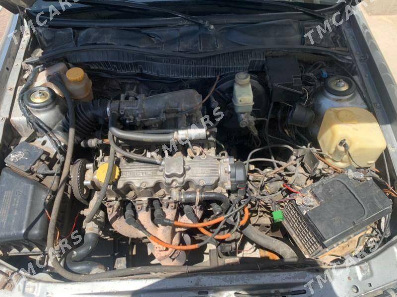 Opel Vectra 1989 - 30 000 TMT - Туркменабат - img 3