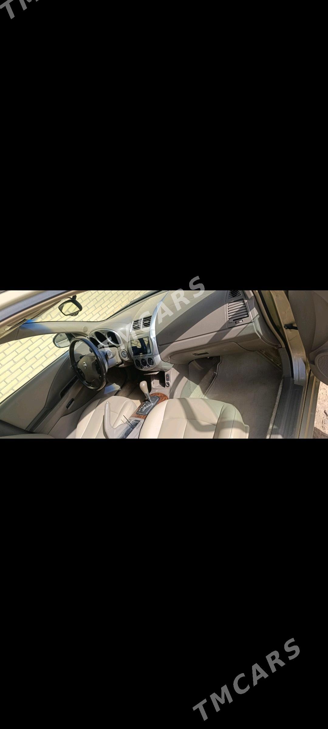 Nissan Altima 2003 - 110 000 TMT - Сакарчага - img 7
