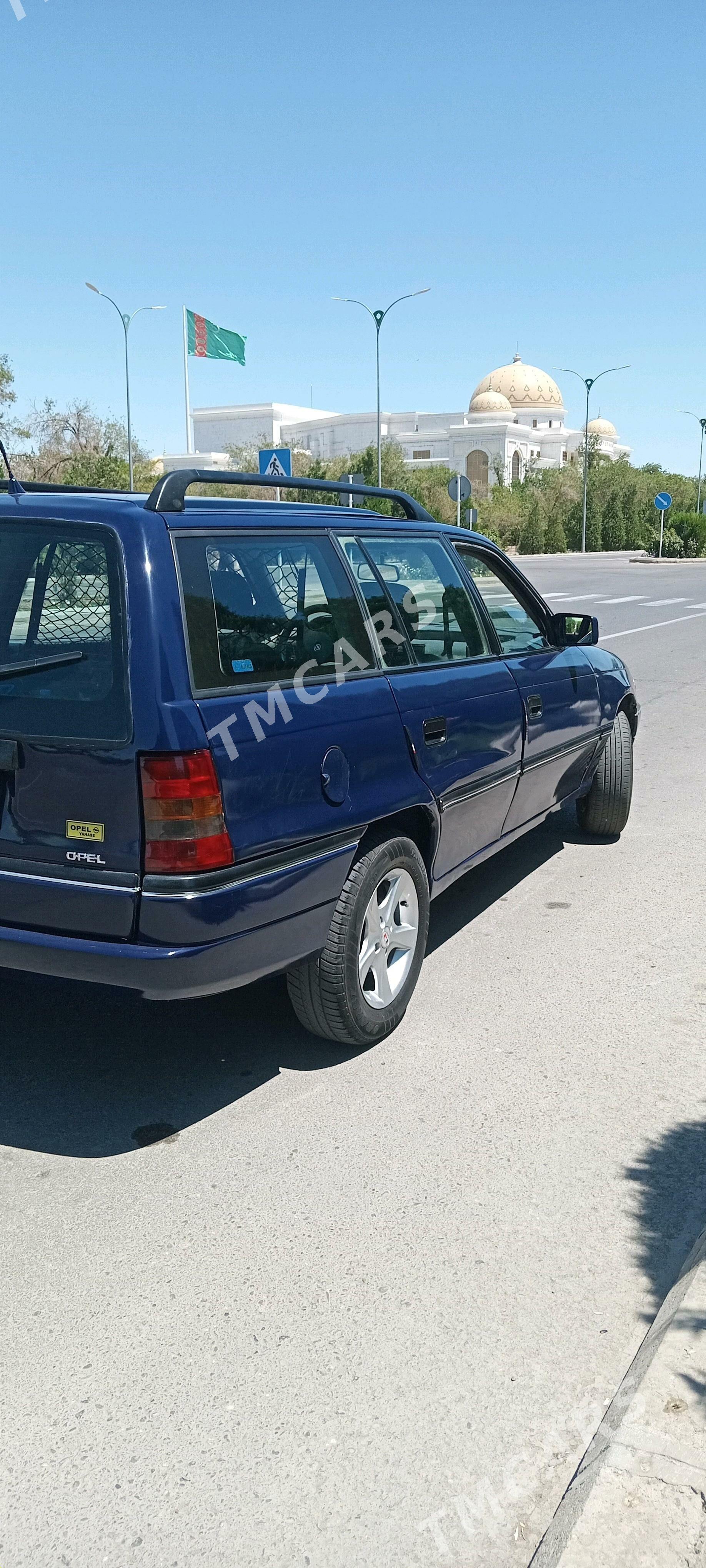 Opel Astra 1993 - 38 000 TMT - Дашогуз - img 3