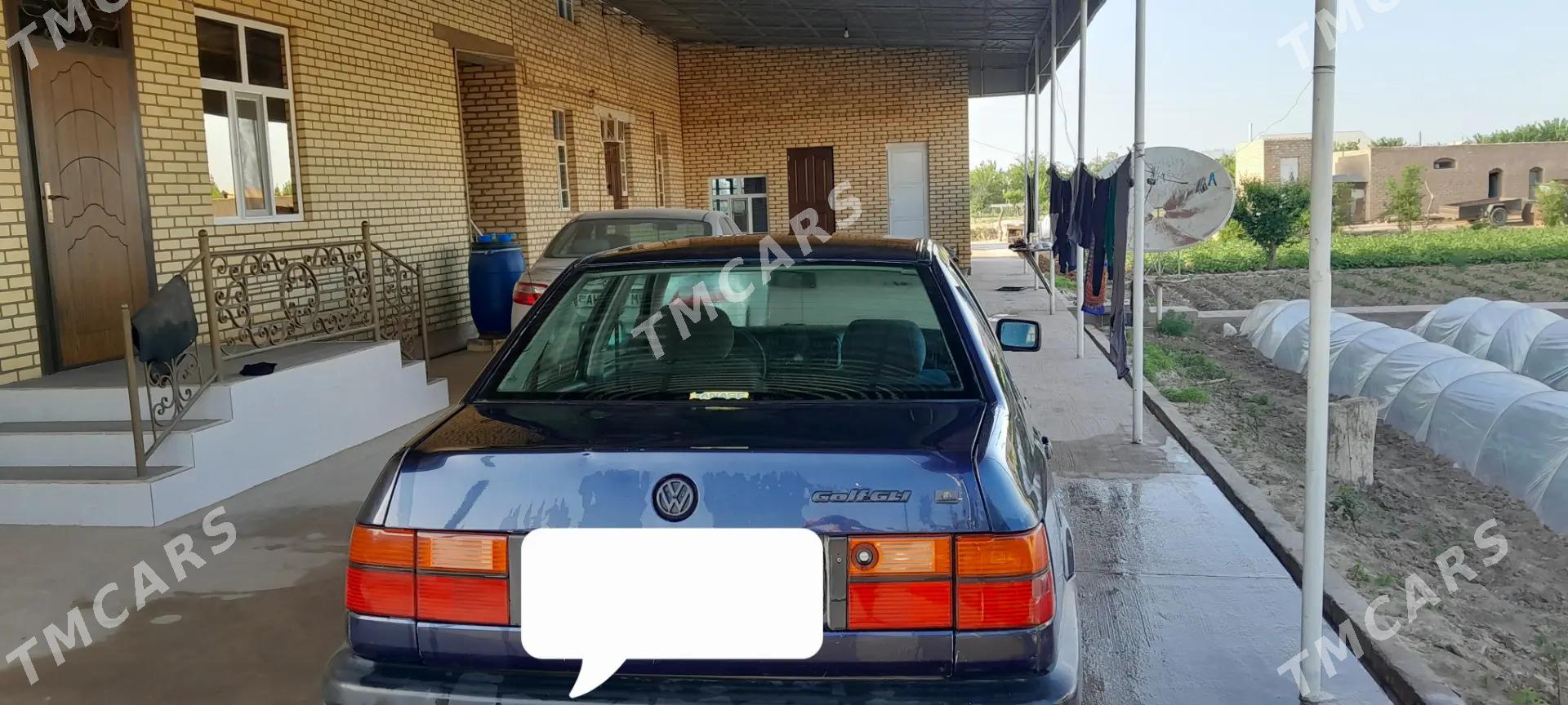 Volkswagen Golf 1994 - 25 000 TMT - Туркменгала - img 4